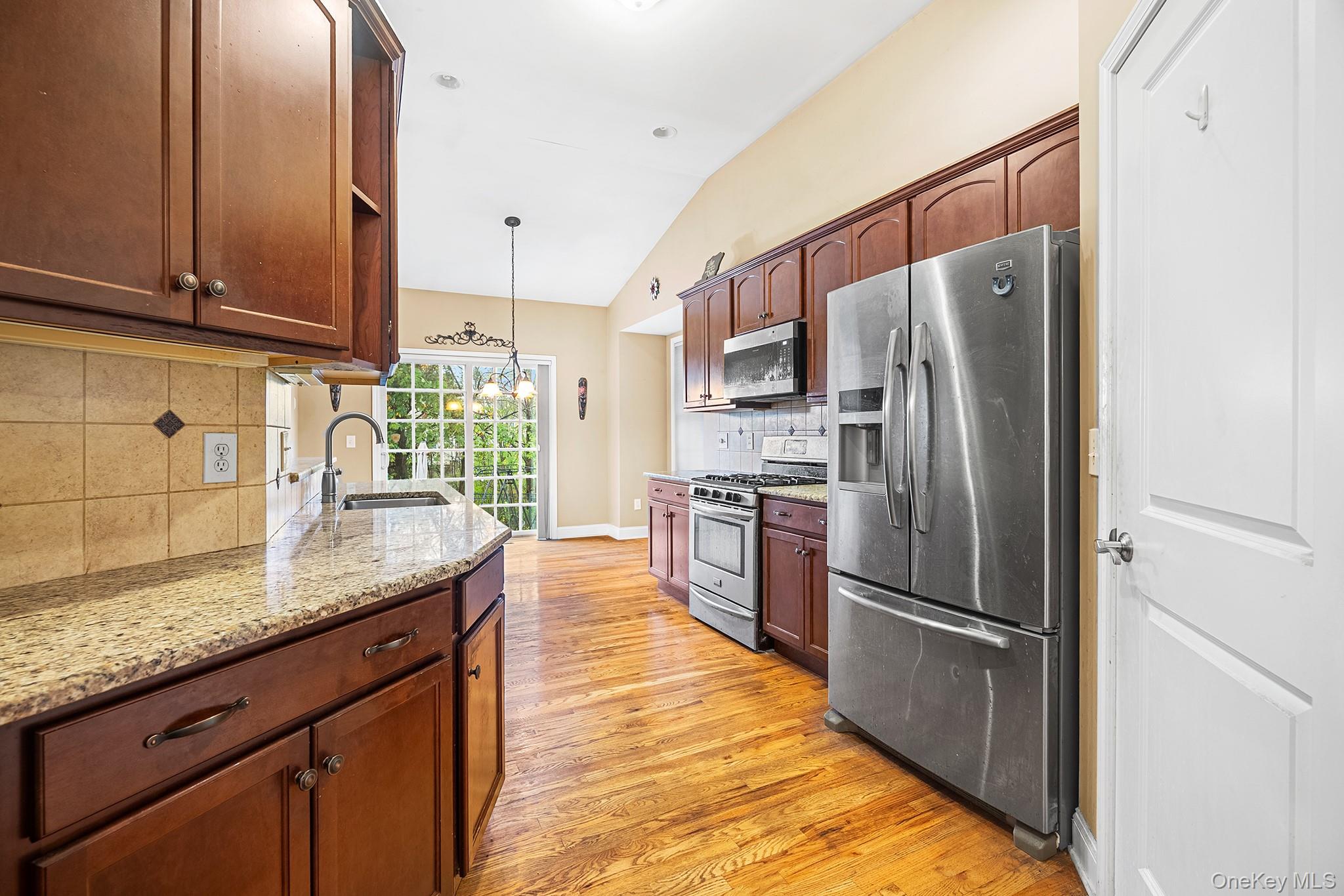 #13 photo, 5 Matthews Court, Colonie , NY 12047