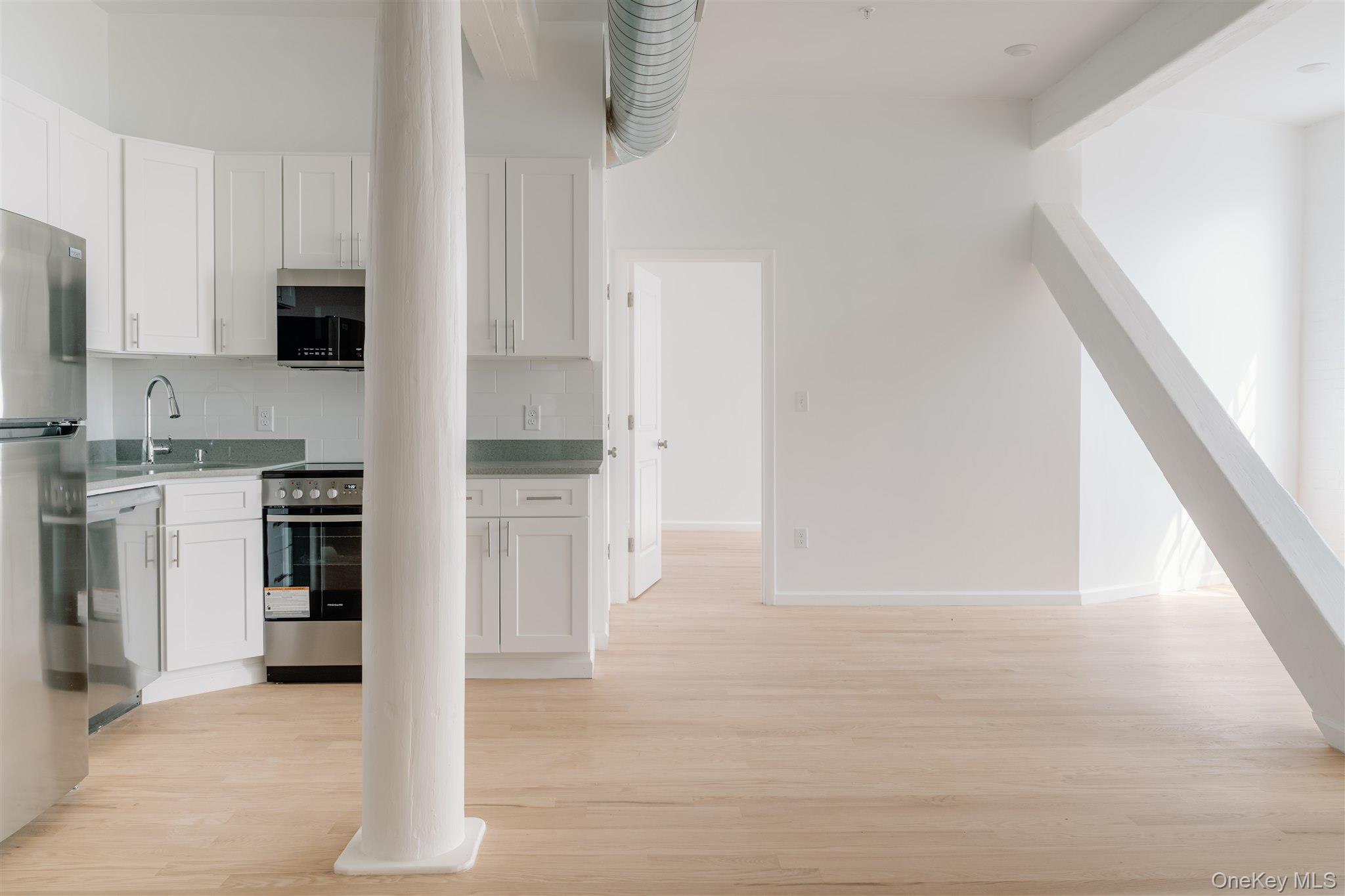 #4 photo, 155 River Street, Troy , NY 12180