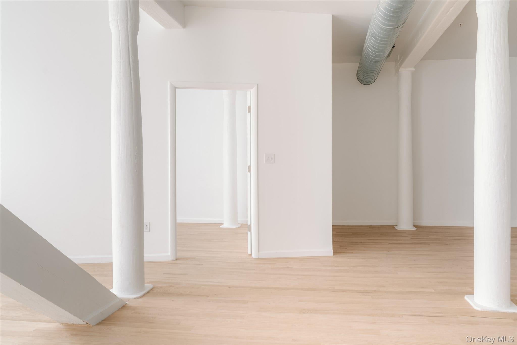 #8 photo, 155 River Street, Troy , NY 12180