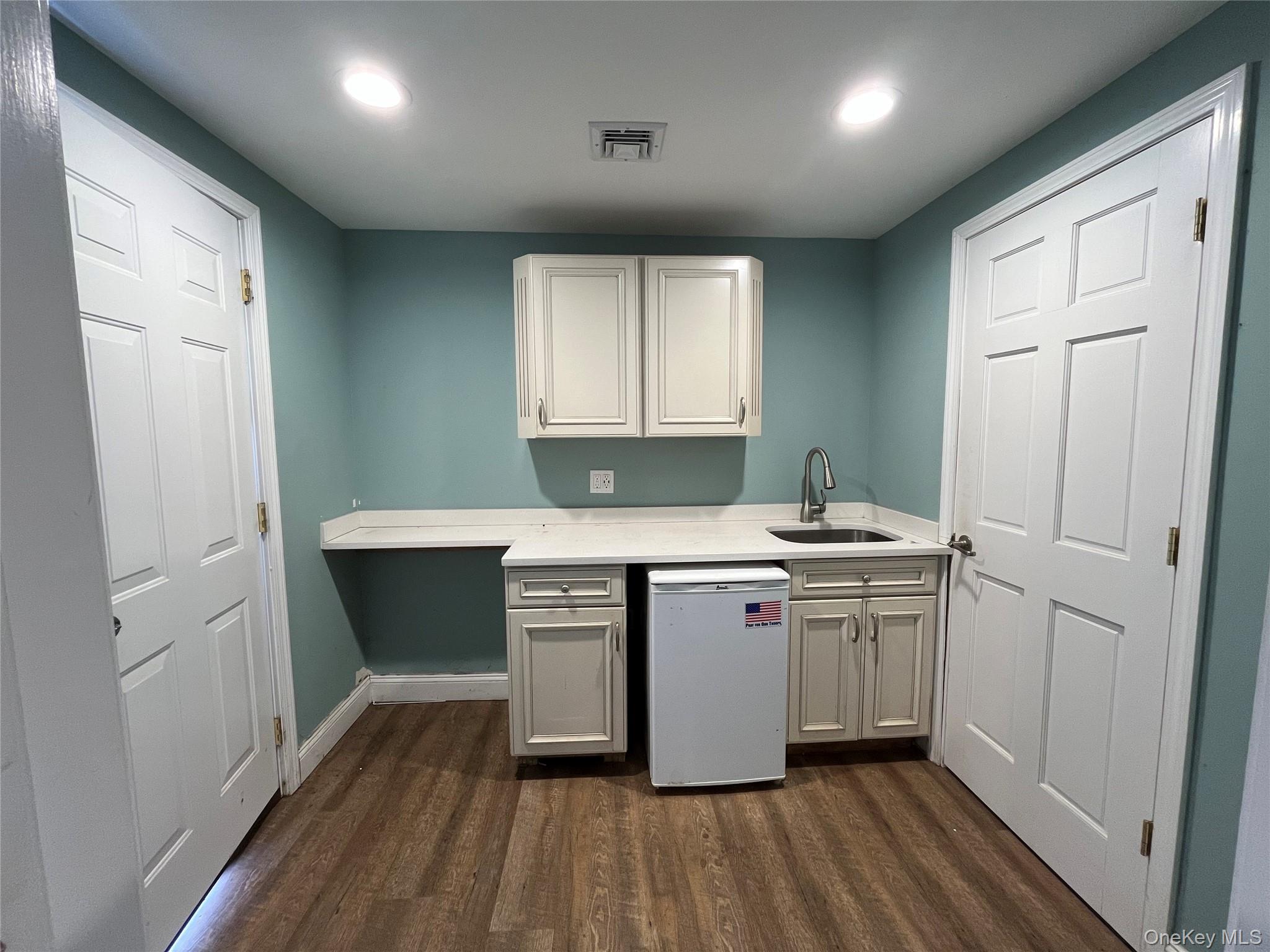 #3 photo, 35 Old School Lane, Orangeburg , NY 10962