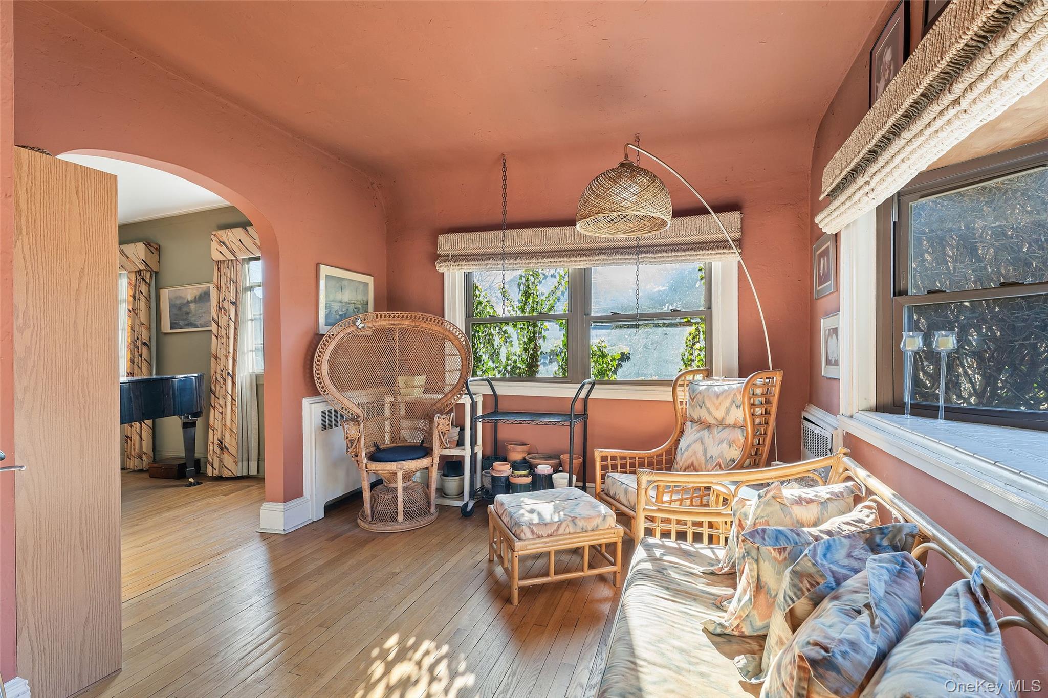 #4 photo, 10 Shawnee Avenue, Yonkers , NY 10710