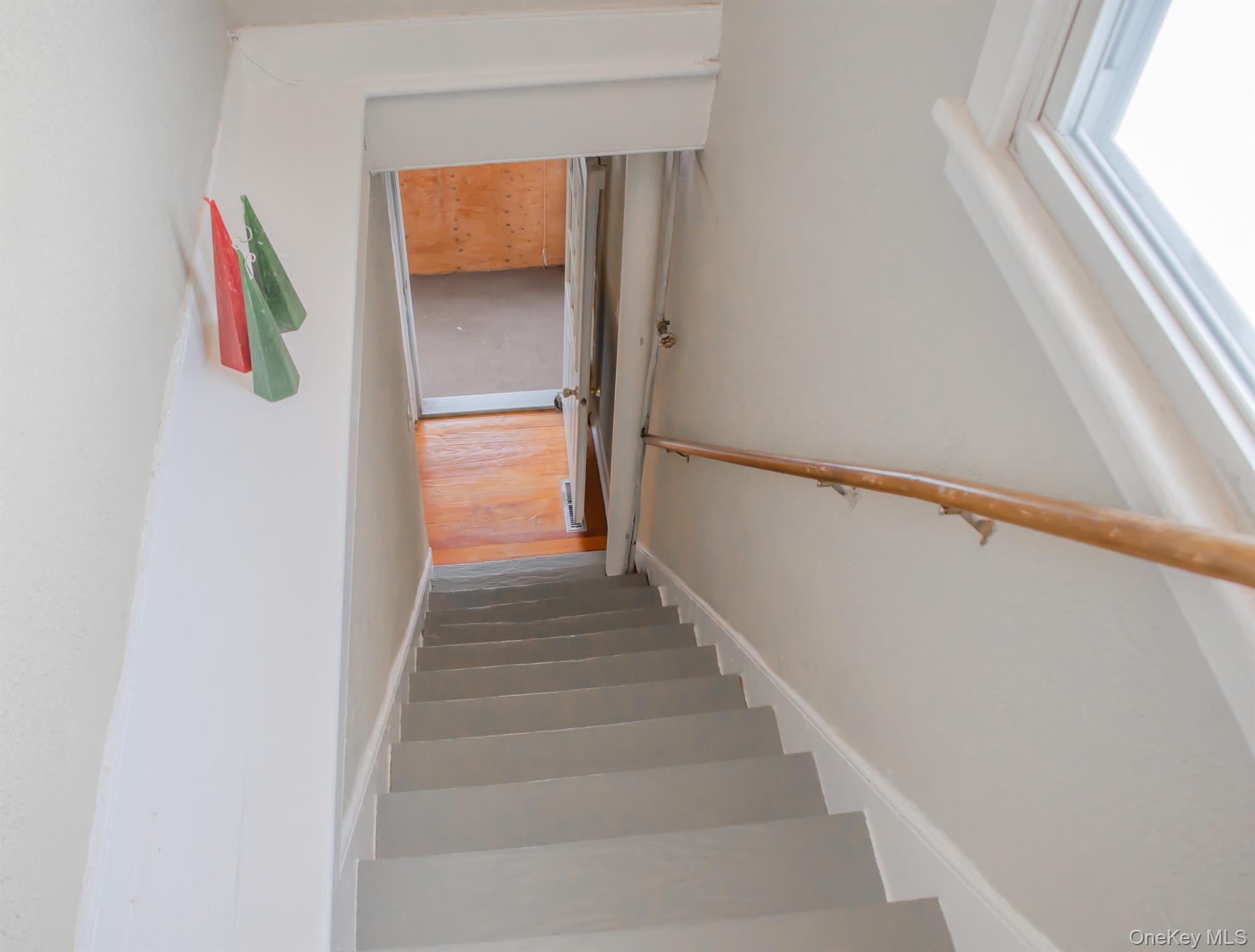 #11 photo, 49 Gill Street, Kingston , NY 12401