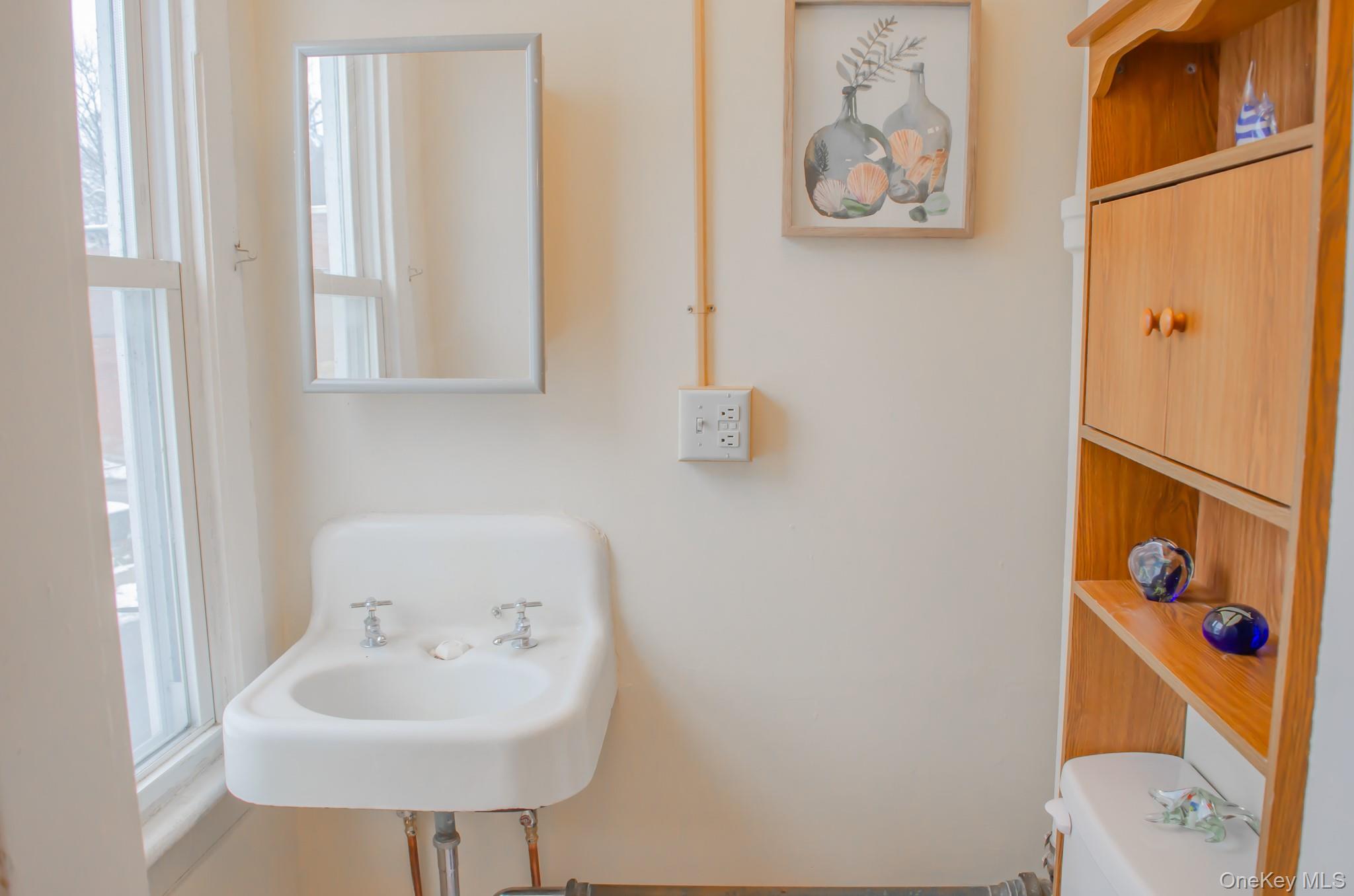 #18 photo, 49 Gill Street, Kingston , NY 12401