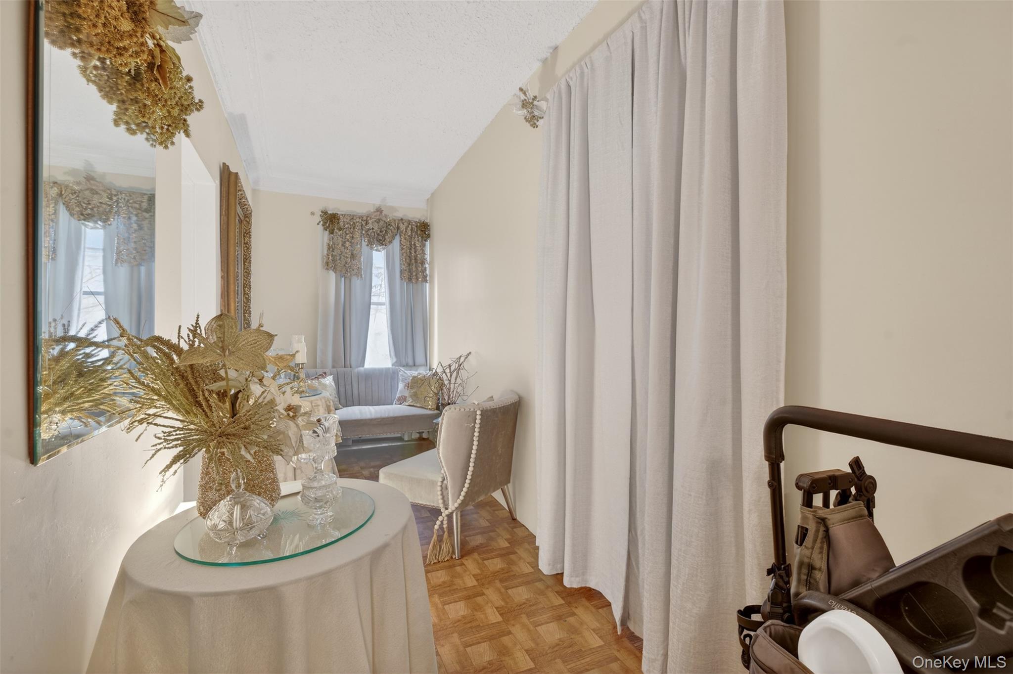 #8 photo, 57-59 Waring Place, Yonkers , NY 10703