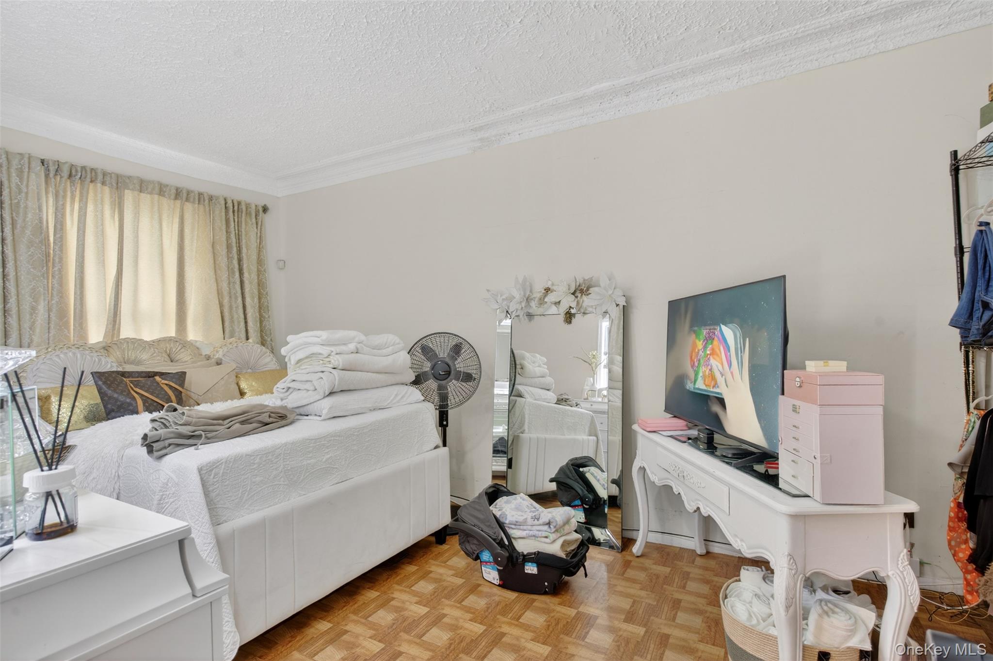 #9 photo, 57-59 Waring Place, Yonkers , NY 10703