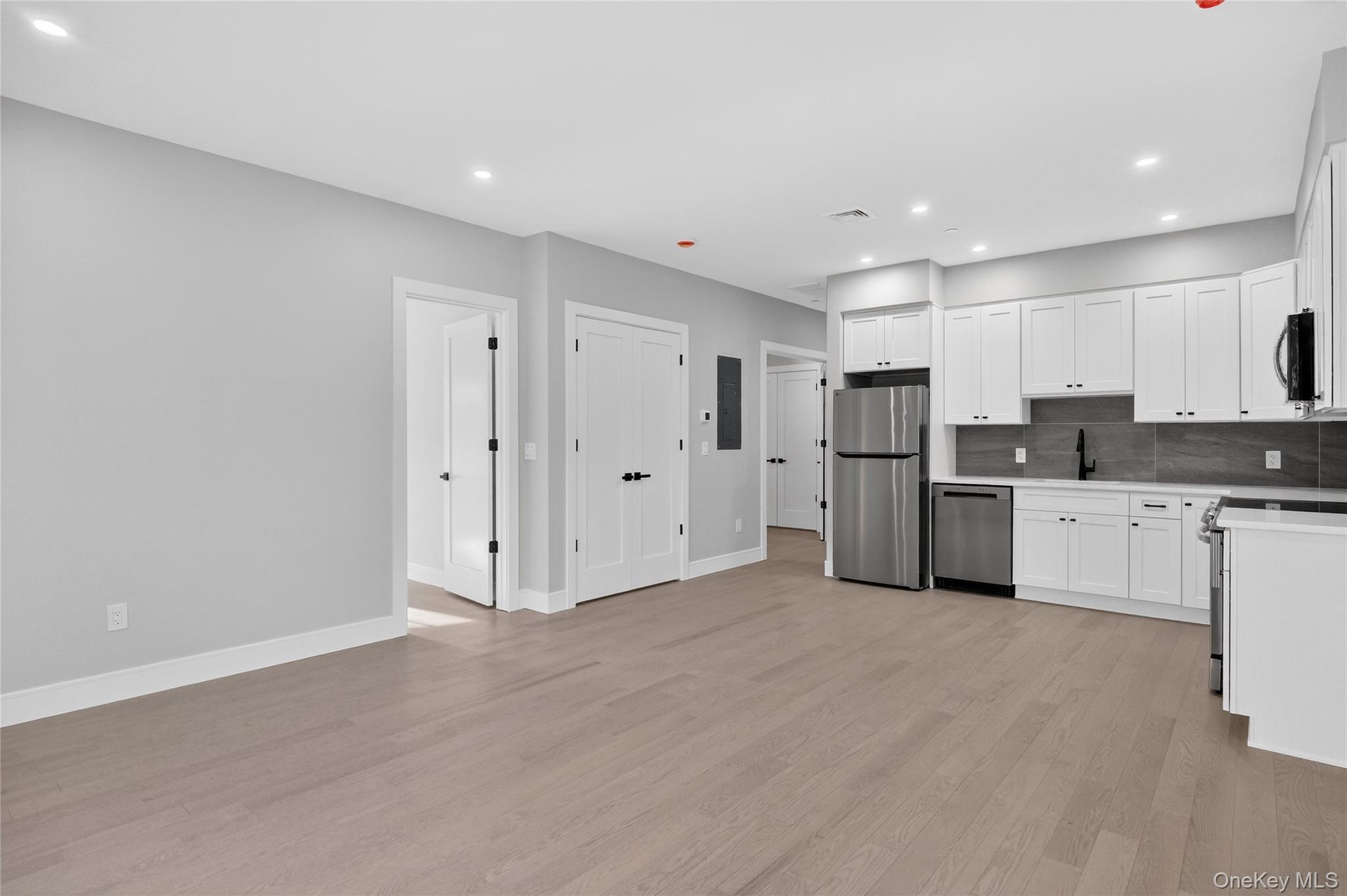 #20 photo, 10 Market, Wappingers Falls , NY 12590