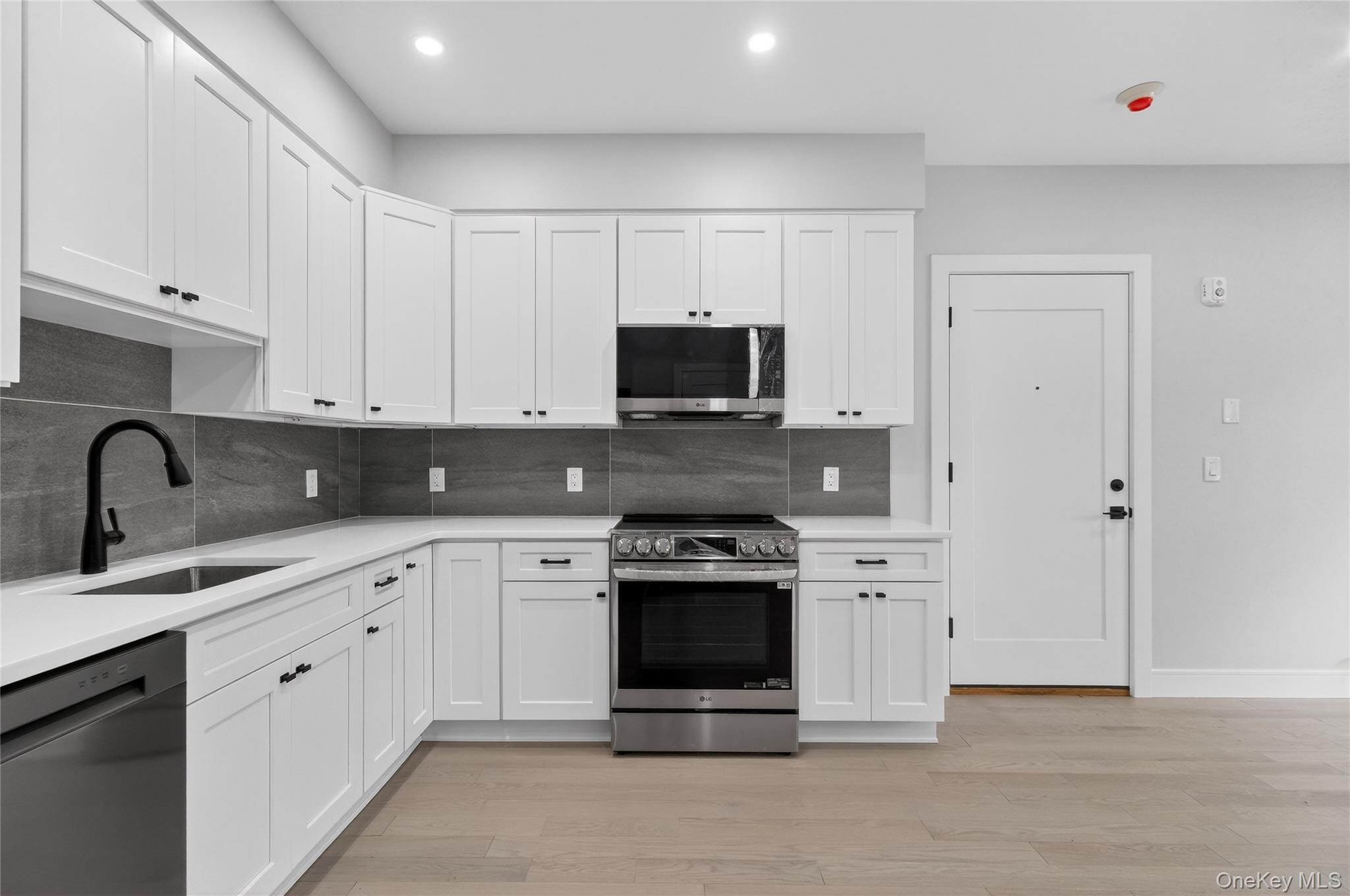 #6 photo, 10 Market, Wappingers Falls , NY 12590