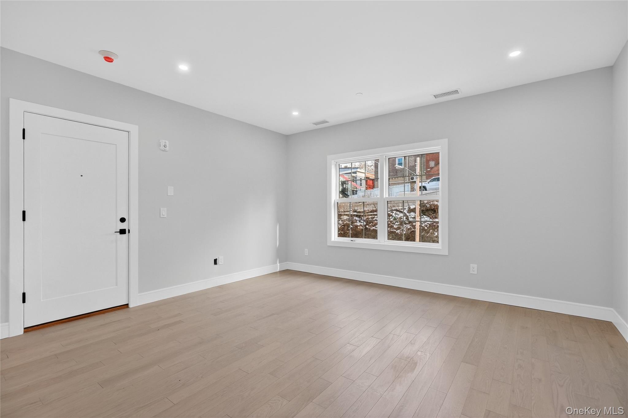 #8 photo, 10 Market, Wappingers Falls , NY 12590