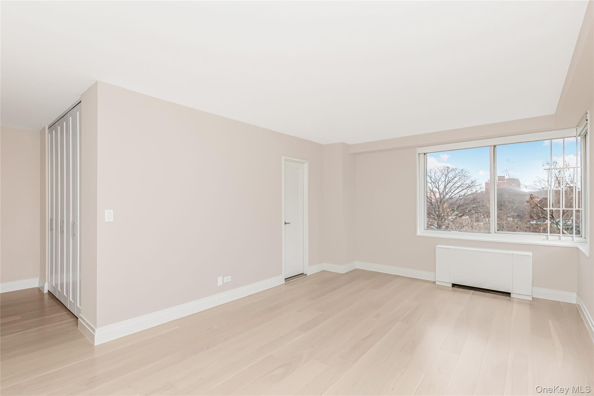 #7 photo, 3333 Henry Hudson Parkway, Bronx , NY 10463