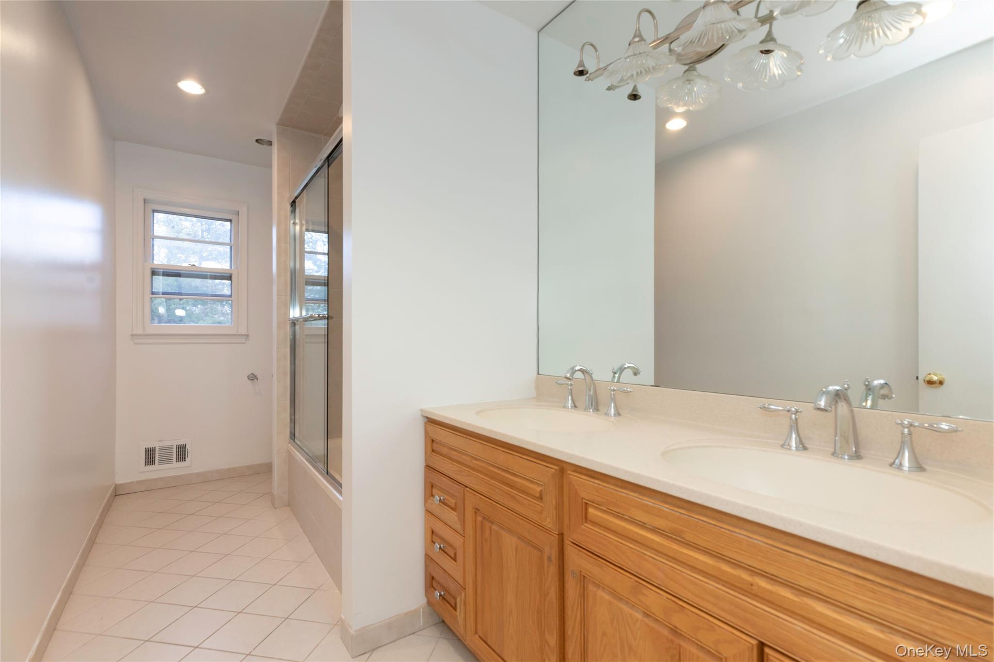 #19 photo, 14 Theresa Lane, Harrison , NY 10528