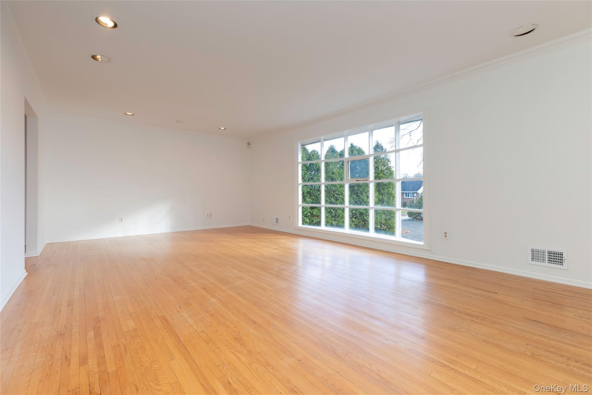 #9 photo, 14 Theresa Lane, Harrison , NY 10528