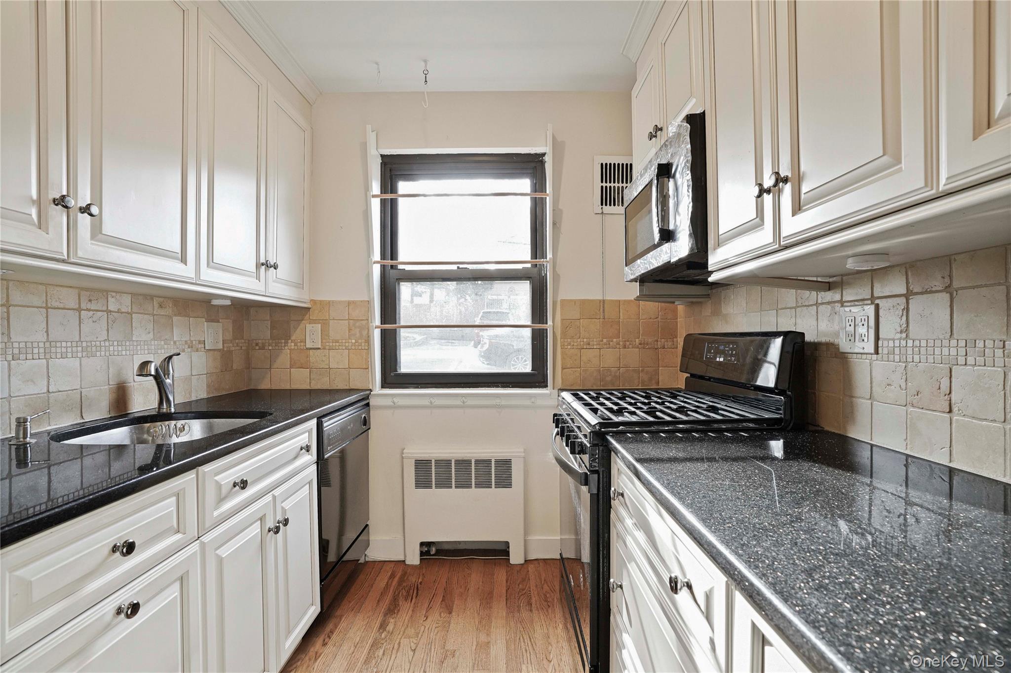 #11 photo, 17 Manor House Drive, Dobbs Ferry , NY 10522