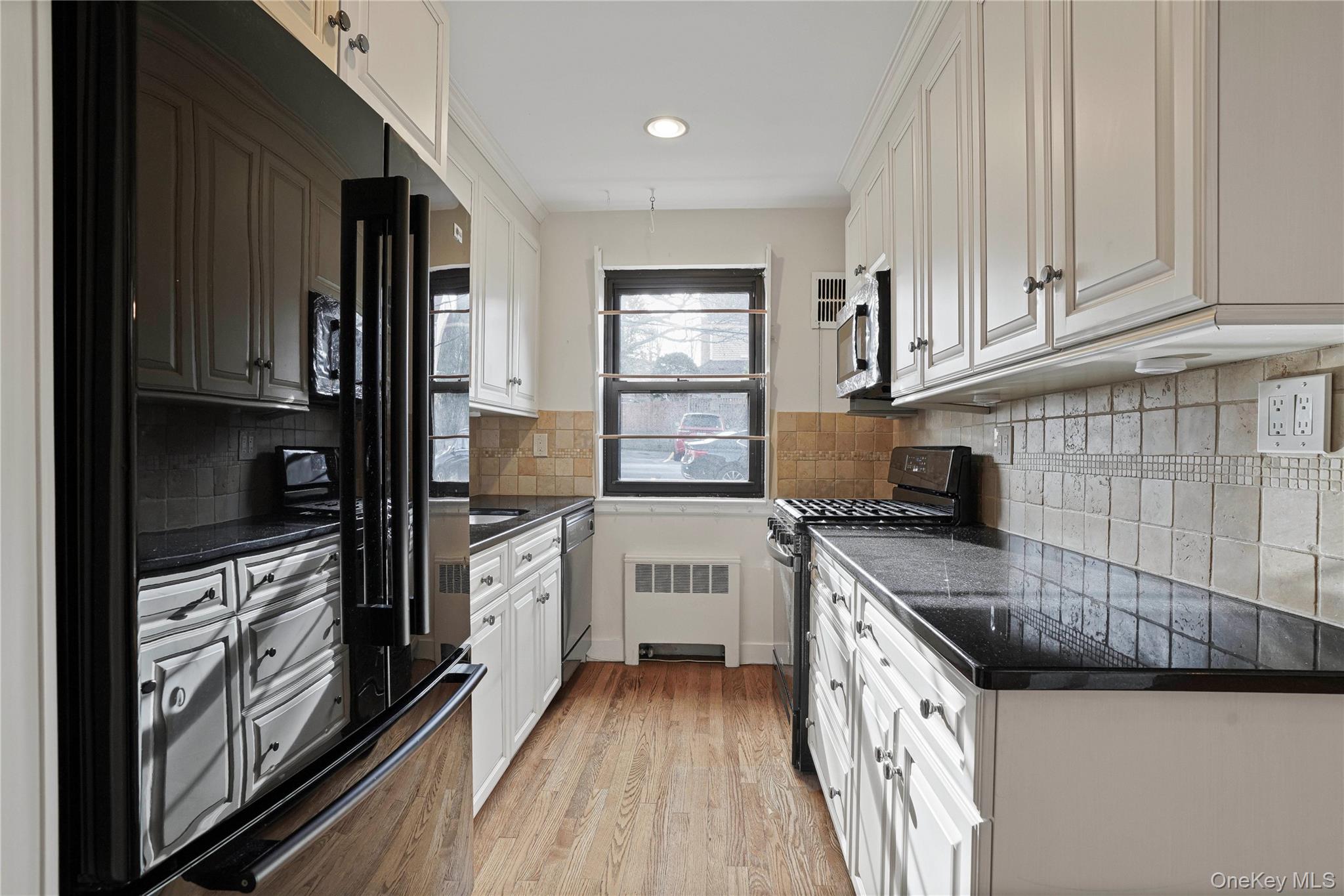 #8 photo, 17 Manor House Drive, Dobbs Ferry , NY 10522