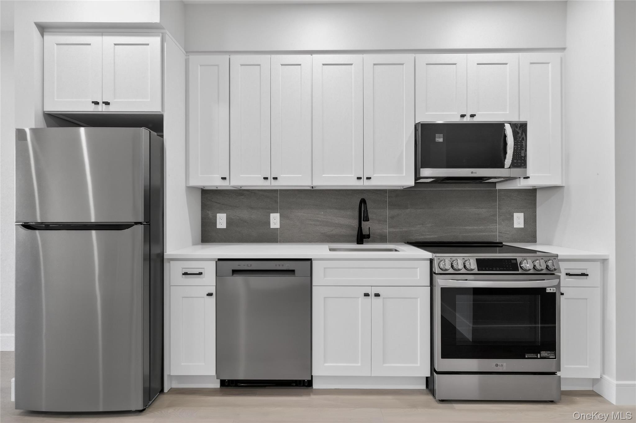 #1 photo, 10 Market, 뉴욕주 Wappingers Falls , NY 12590