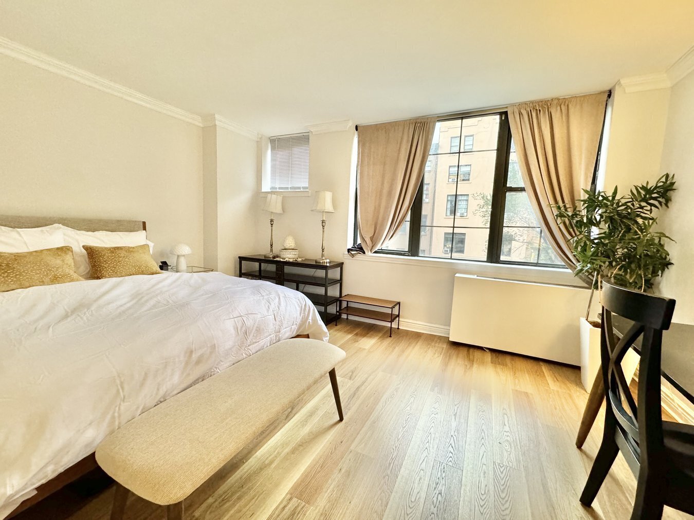 #12 photo, 222 W 14th Street, West Village , NY 10011