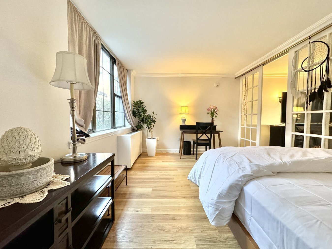 #4 photo, 222 W 14th Street, West Village , NY 10011