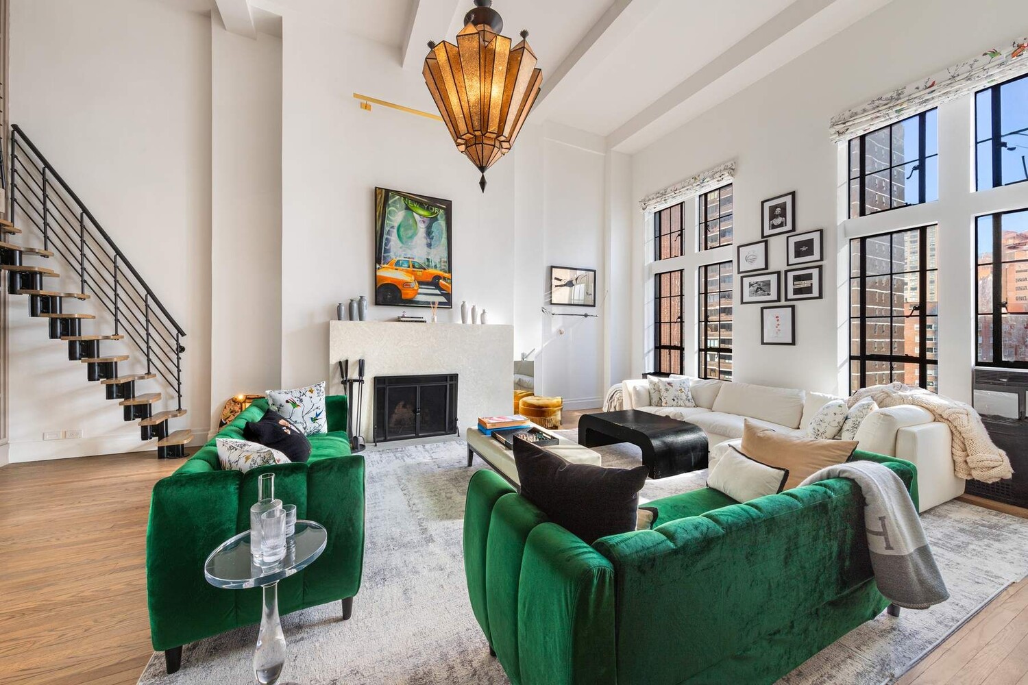 #1 photo, 340 W 57TH Street, मैनहटन Hell's Kitchen , NY 10019