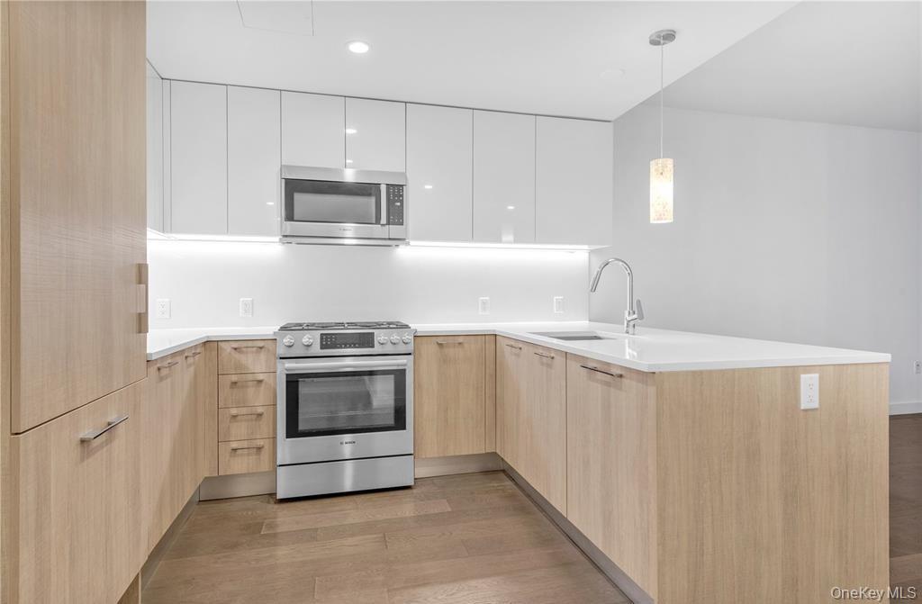 #3 photo, 131-03 40th Road, Flushing , NY 11354