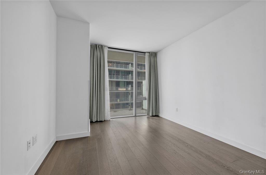 #8 photo, 131-03 40th Road, Flushing , NY 11354