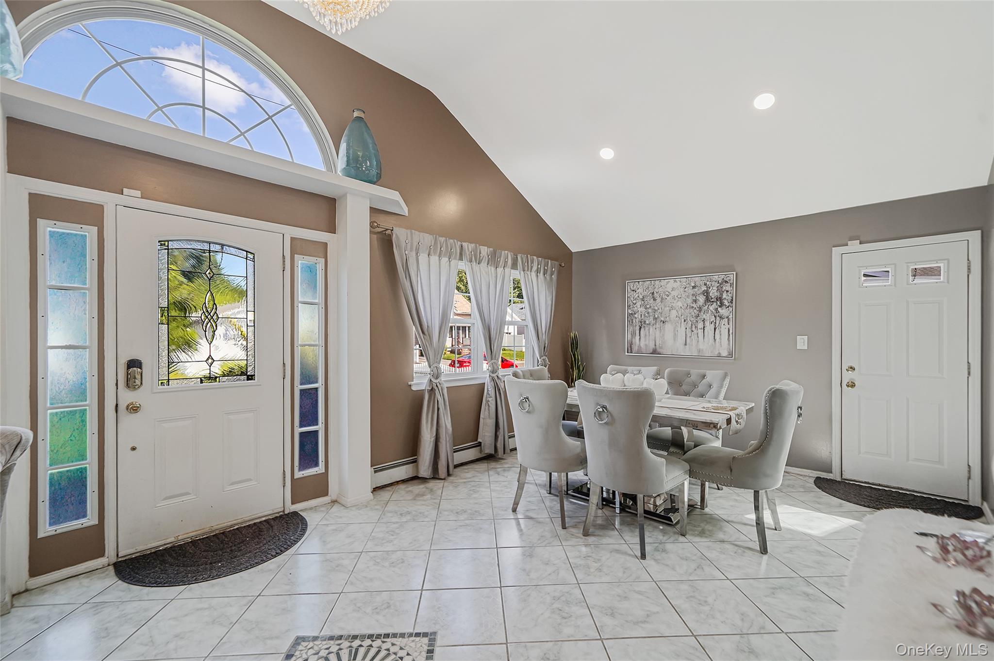 #12 photo, 12 Edwin Street, সাফোক কাউন্টি Bay Shore , NY 11706