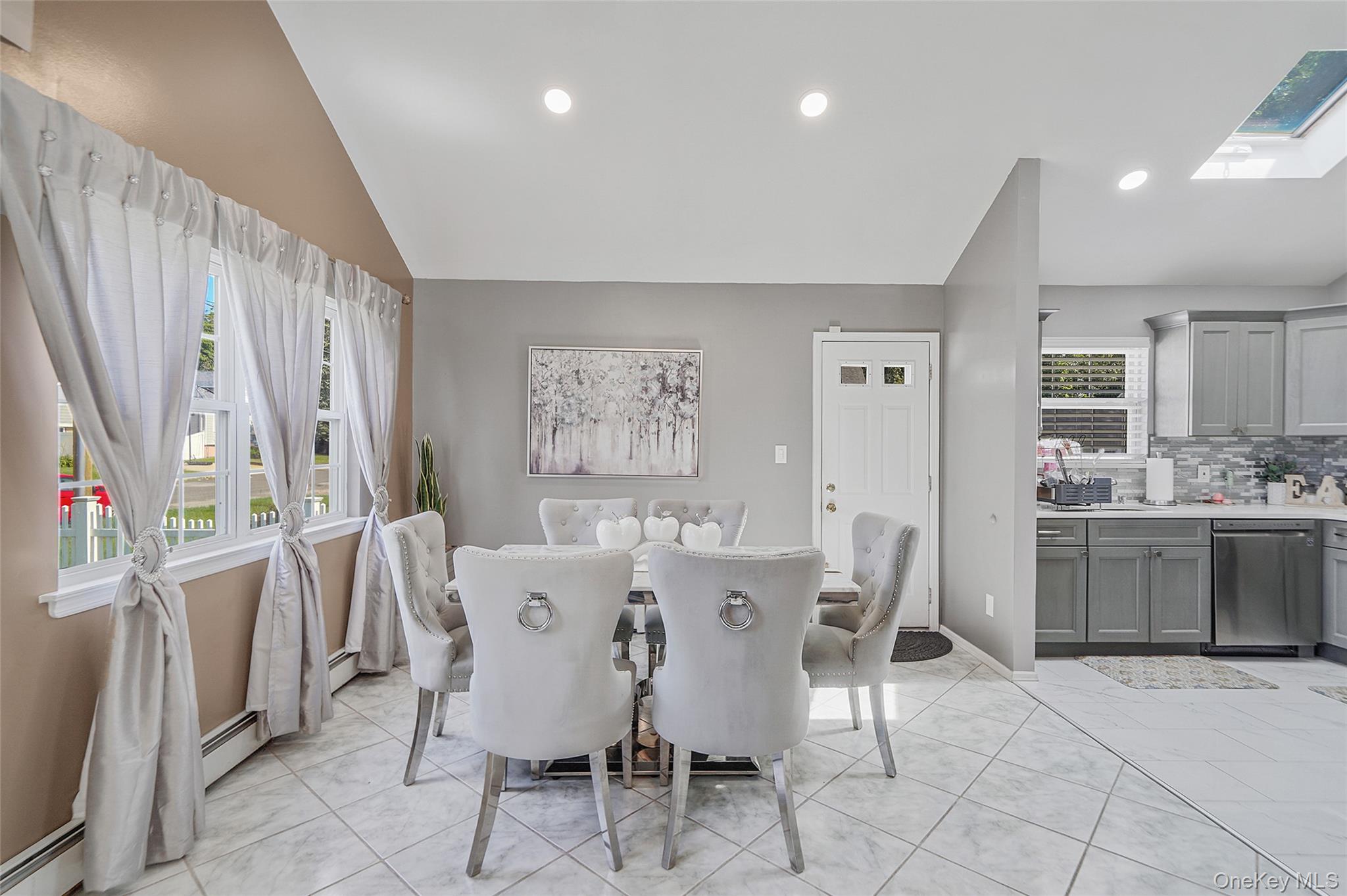 #13 photo, 12 Edwin Street, সাফোক কাউন্টি Bay Shore , NY 11706