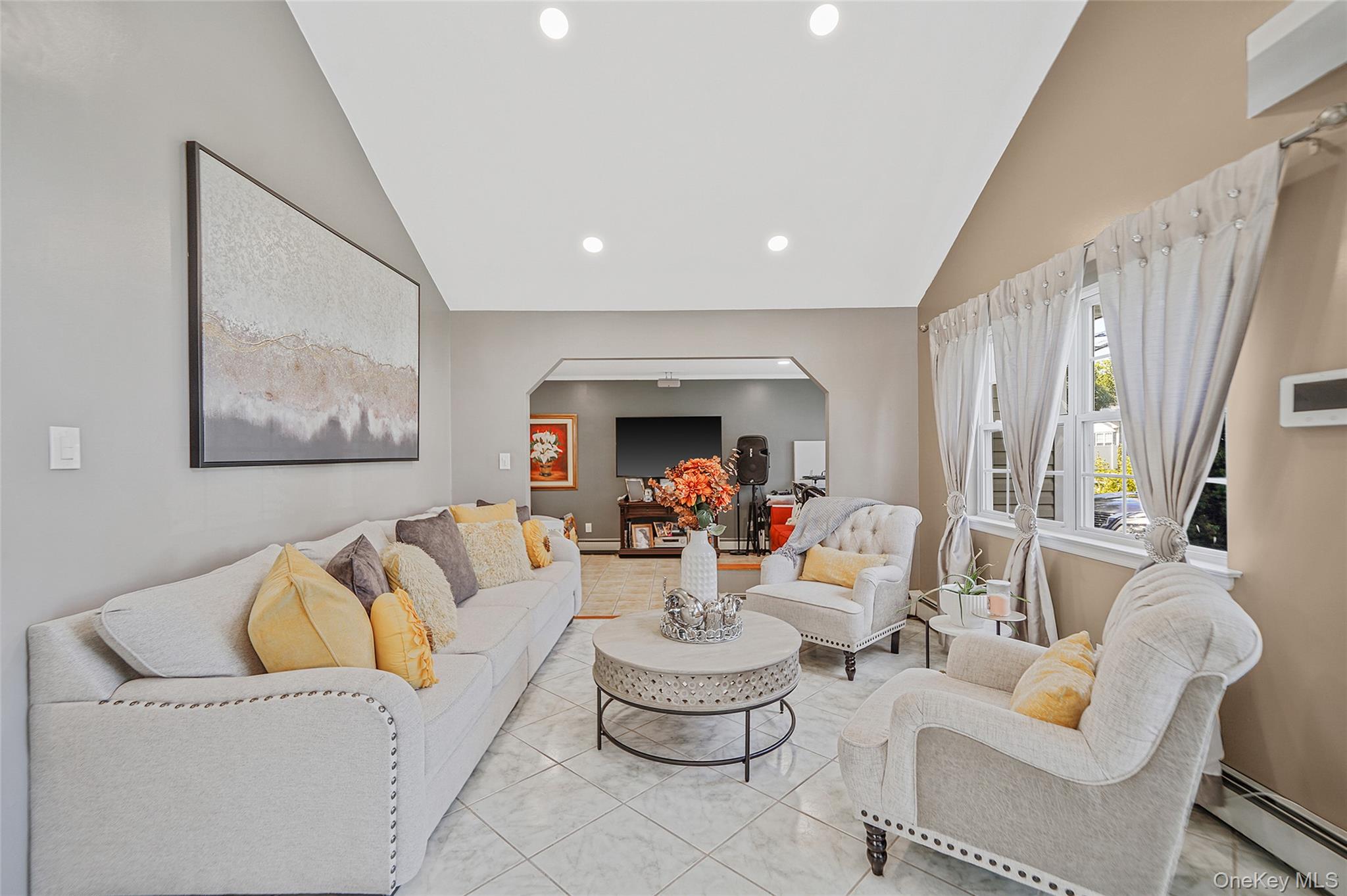 #20 photo, 12 Edwin Street, সাফোক কাউন্টি Bay Shore , NY 11706