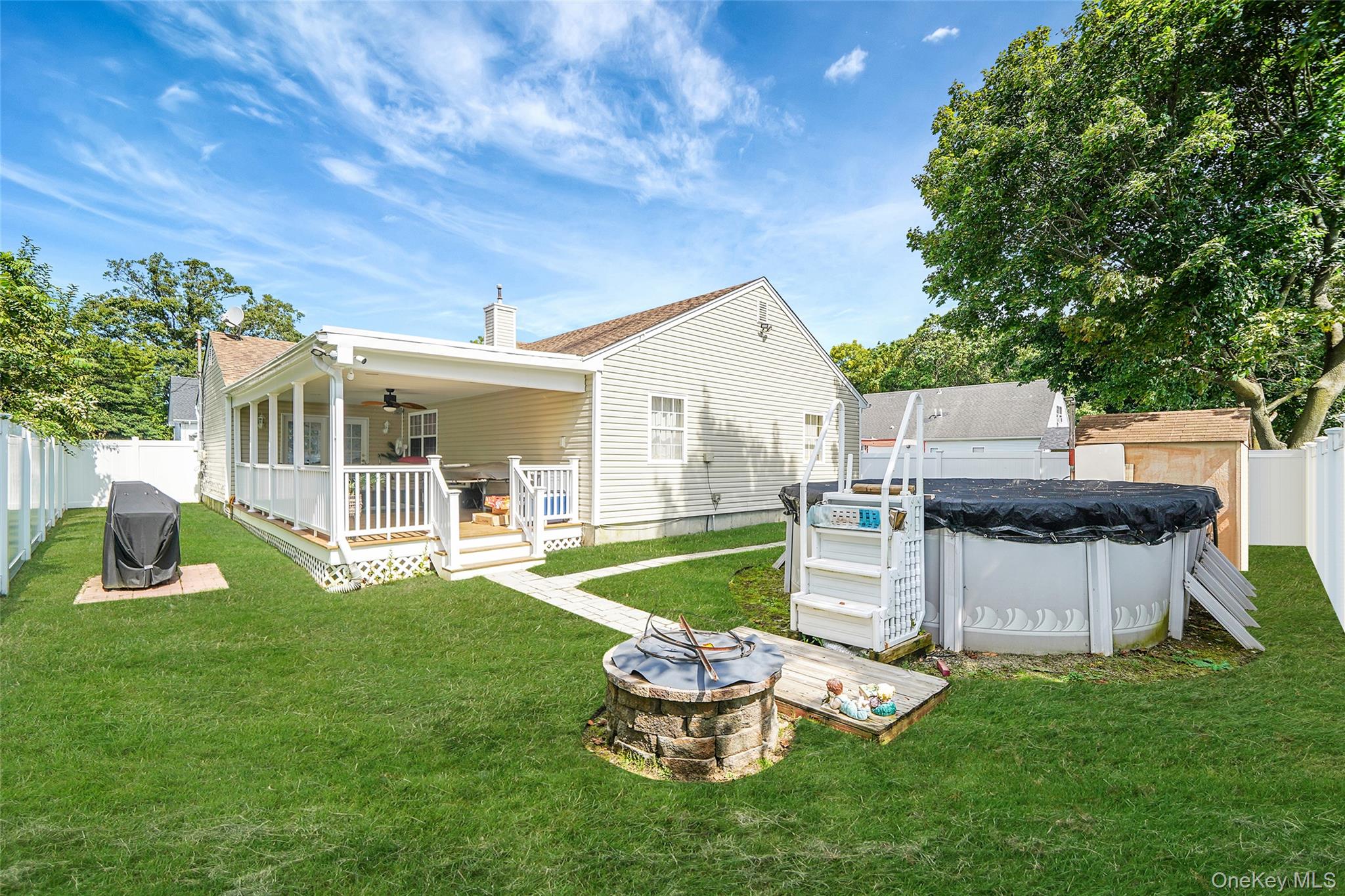 #6 photo, 12 Edwin Street, সাফোক কাউন্টি Bay Shore , NY 11706