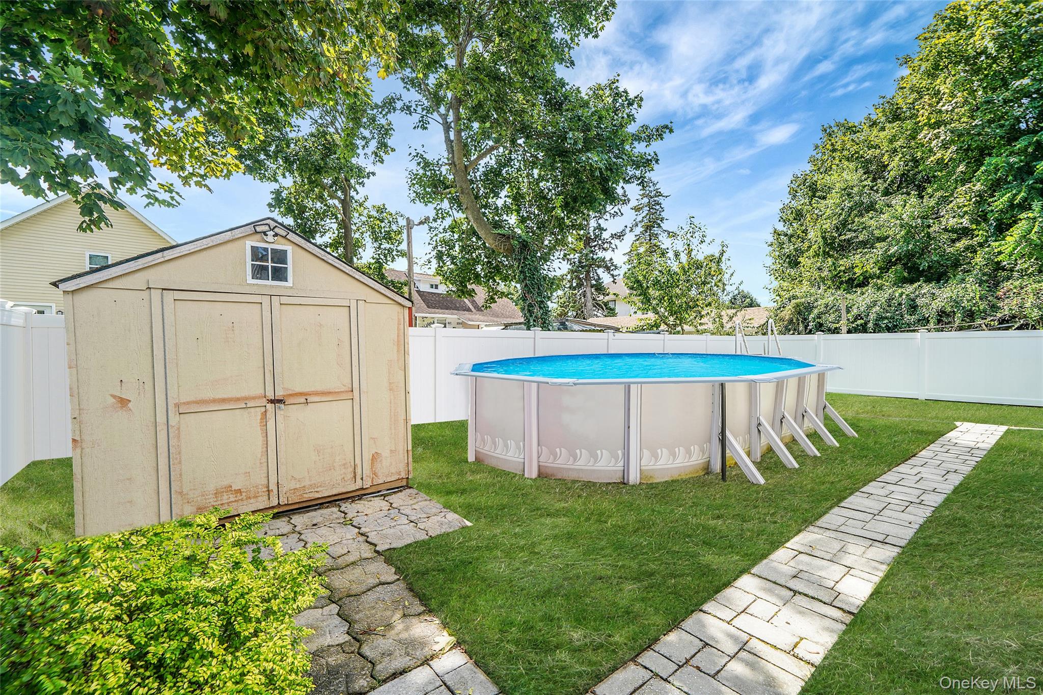 #7 photo, 12 Edwin Street, সাফোক কাউন্টি Bay Shore , NY 11706