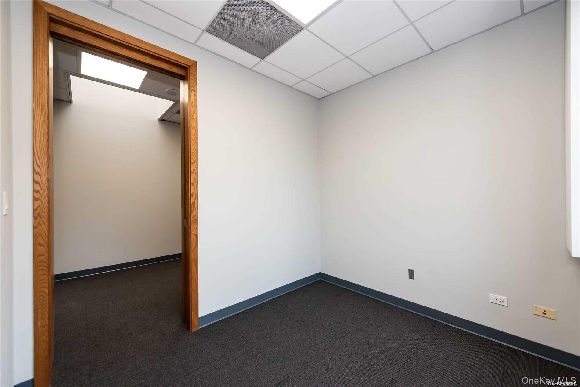 #18 photo, 144 Woodbury Road, Woodbury , NY 11797