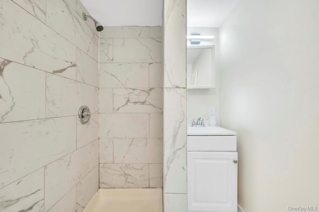 #20 photo, 42 Gates Avenue, Brentwood , NY 11717