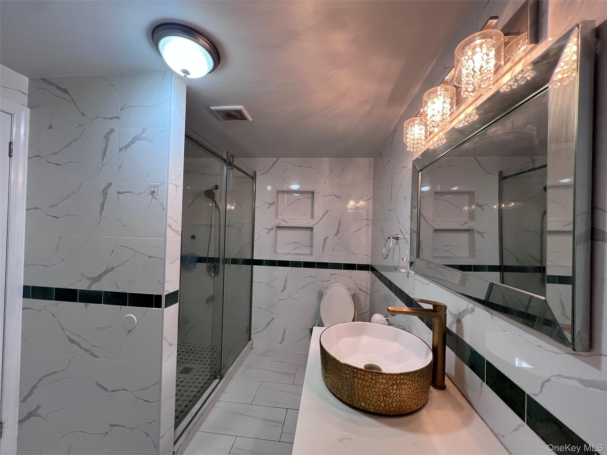 #15 photo, 2522 Seymour Avenue, Bronx , NY 10469