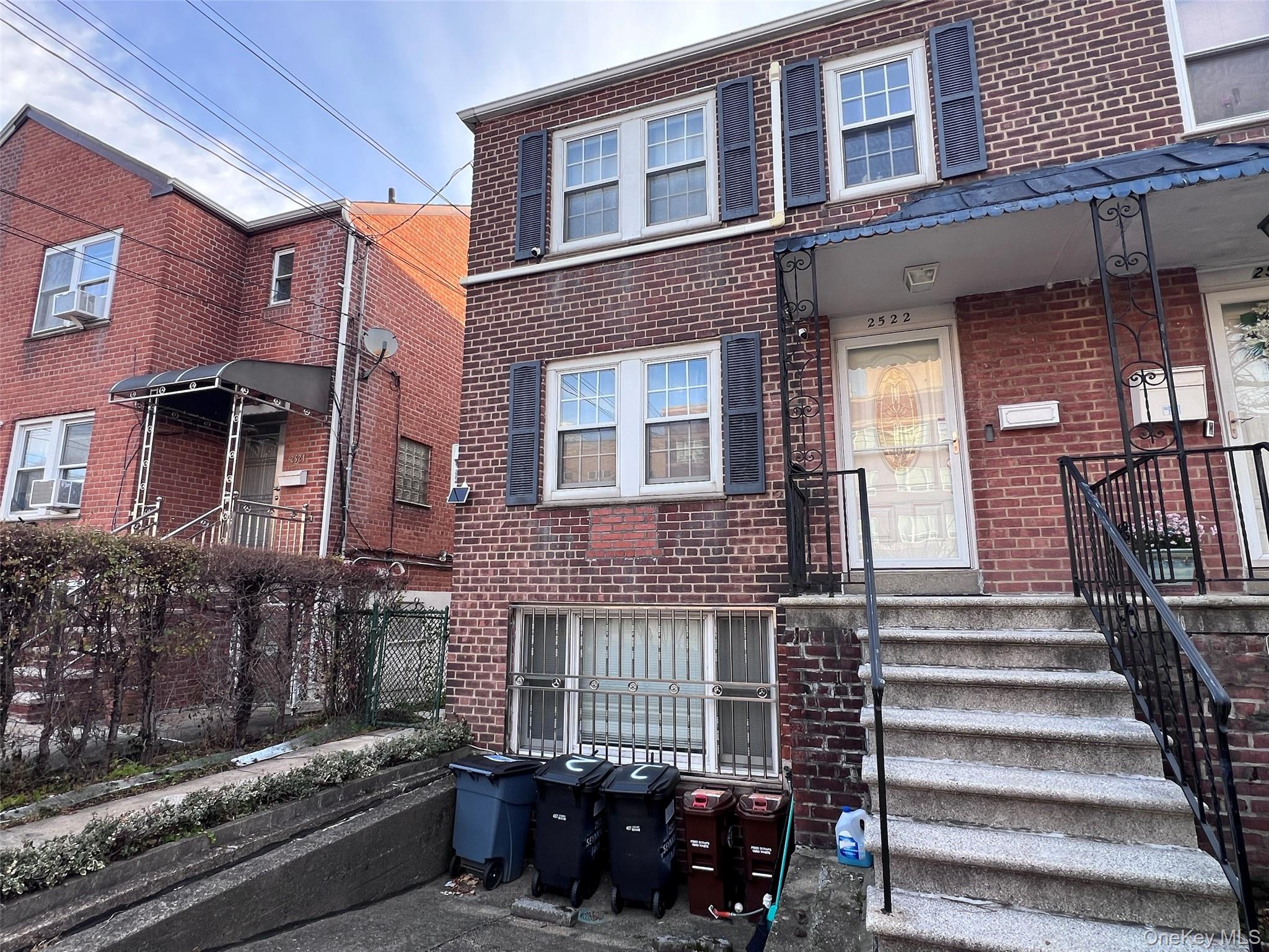 #3 photo, 2522 Seymour Avenue, Bronx , NY 10469