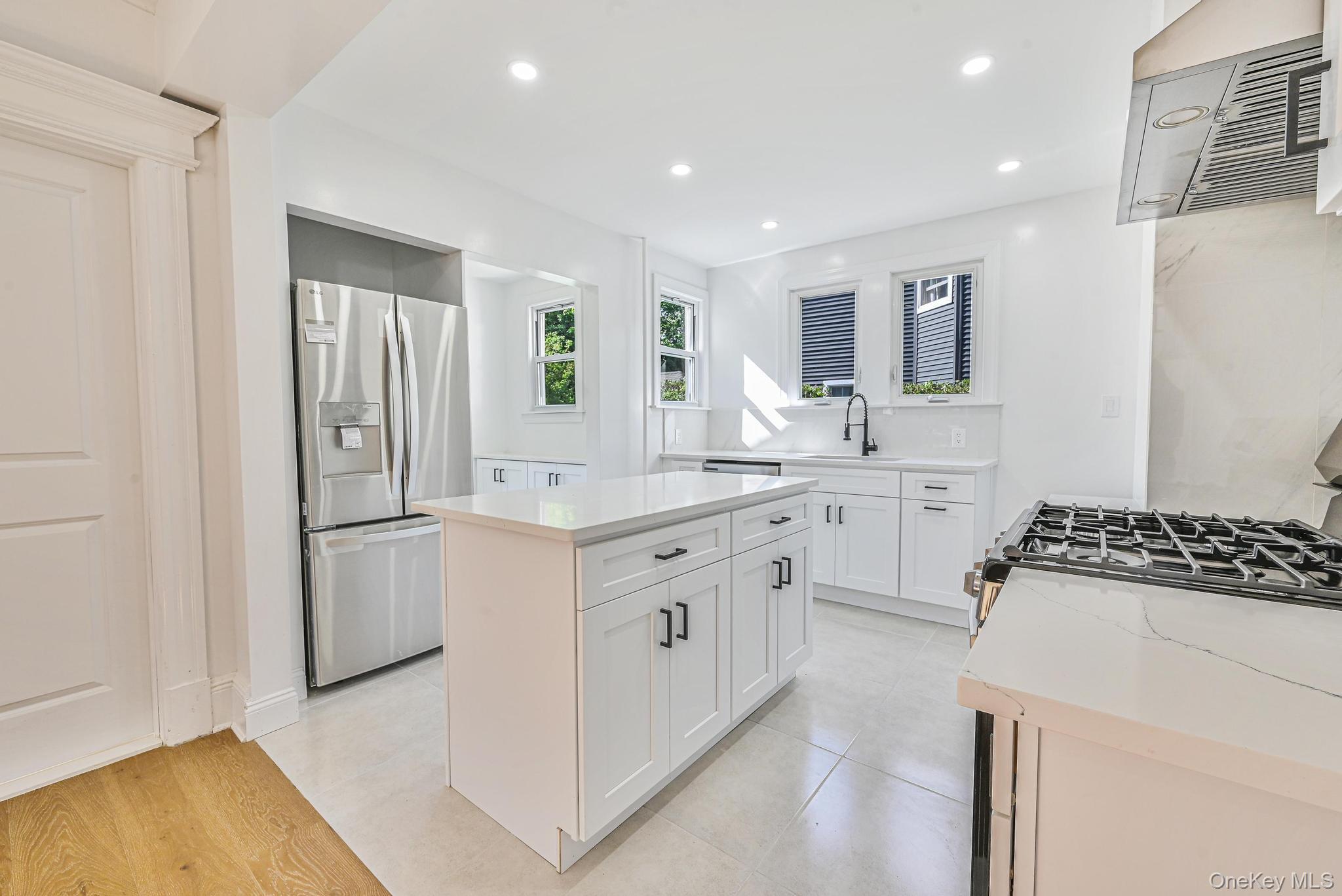 #10 photo, 108 N Forest Avenue, Rockville Centre , NY 11570