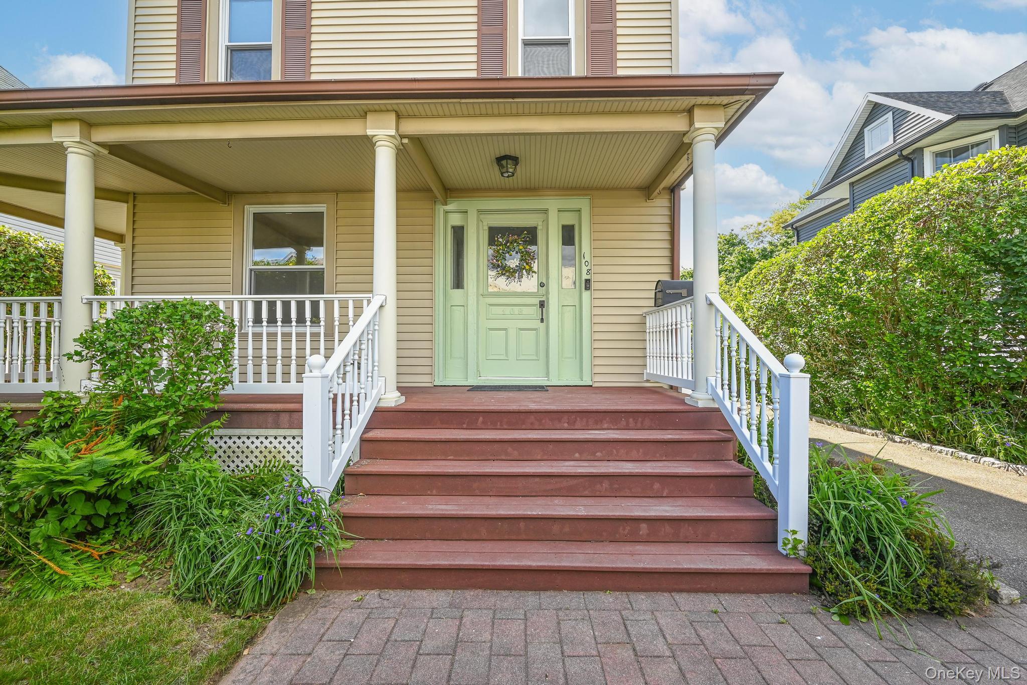 #2 photo, 108 N Forest Avenue, Rockville Centre , NY 11570