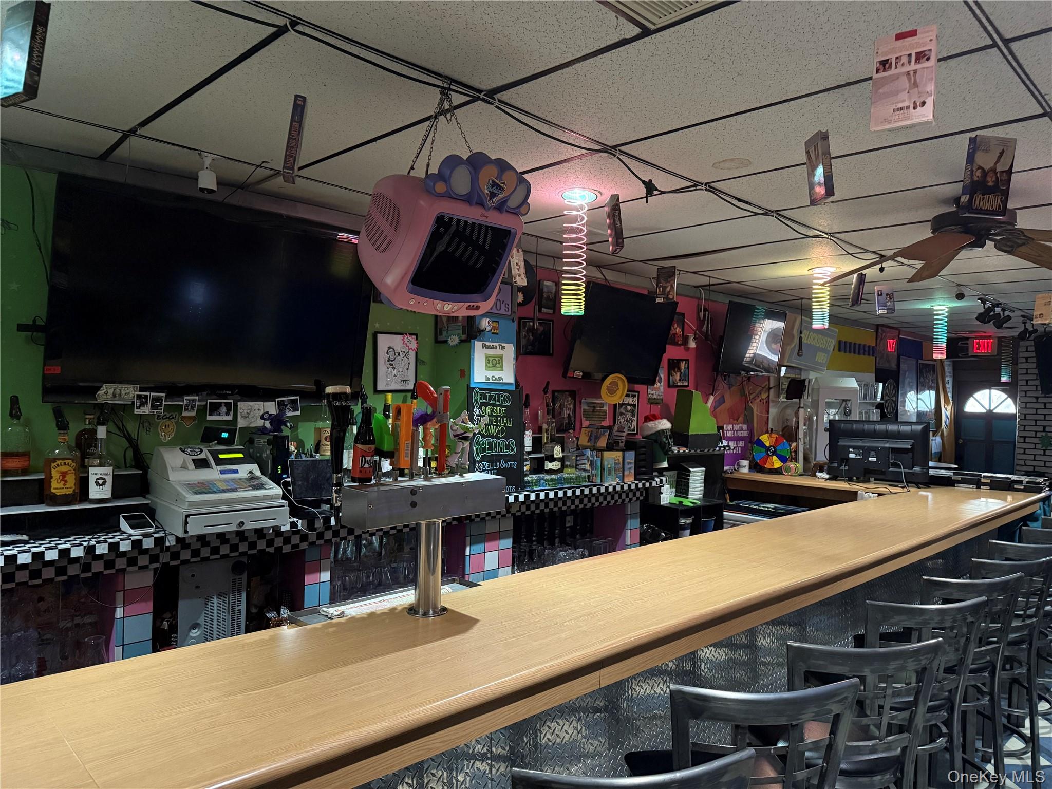 #1 photo, 380 N Wantagh Ave, Bethpage , NY 11714