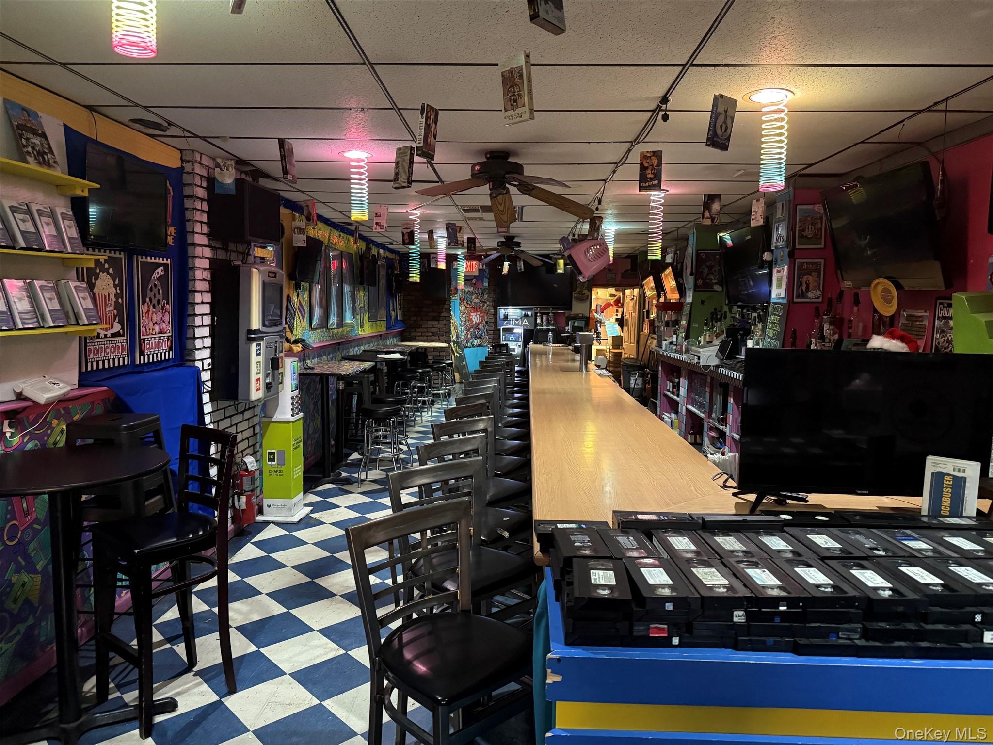 #10 photo, 380 N Wantagh Ave, Bethpage , NY 11714