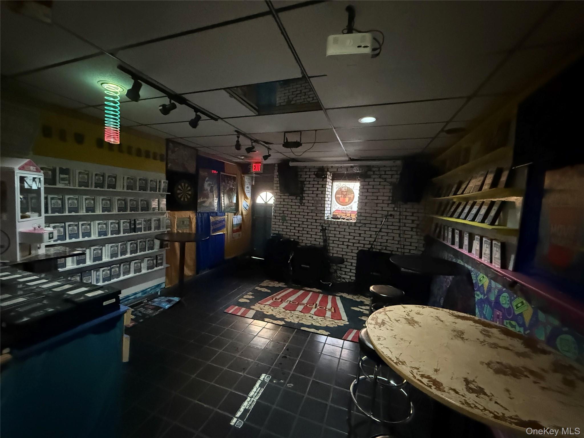 #8 photo, 380 N Wantagh Ave, Bethpage , NY 11714