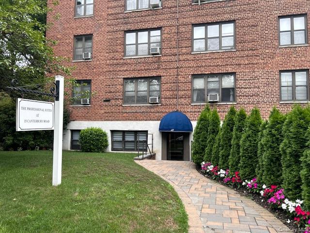 #1 photo, 15 Canterbury Road, Great Neck , NY 11021