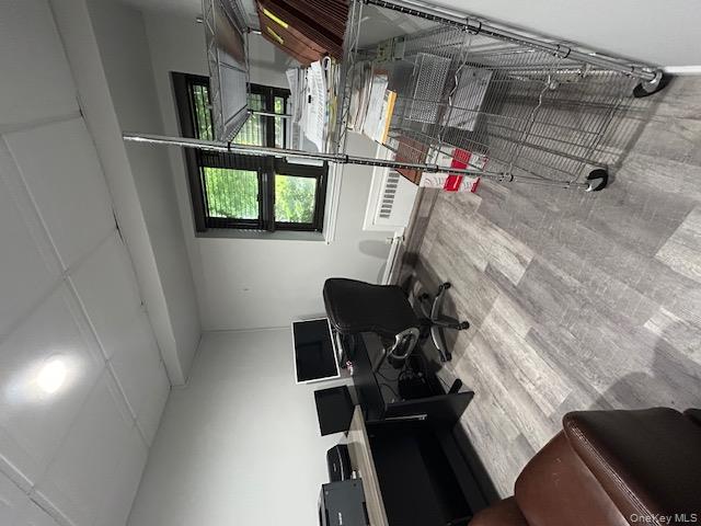 #5 photo, 15 Canterbury Road, Great Neck , NY 11021