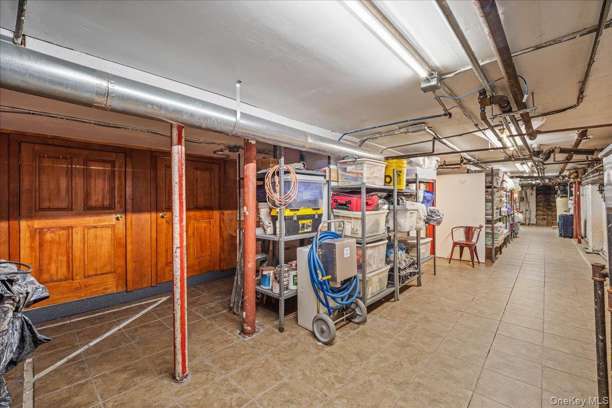 #18 photo, 8617 Northern Boulevard, Jackson Heights , NY 11372