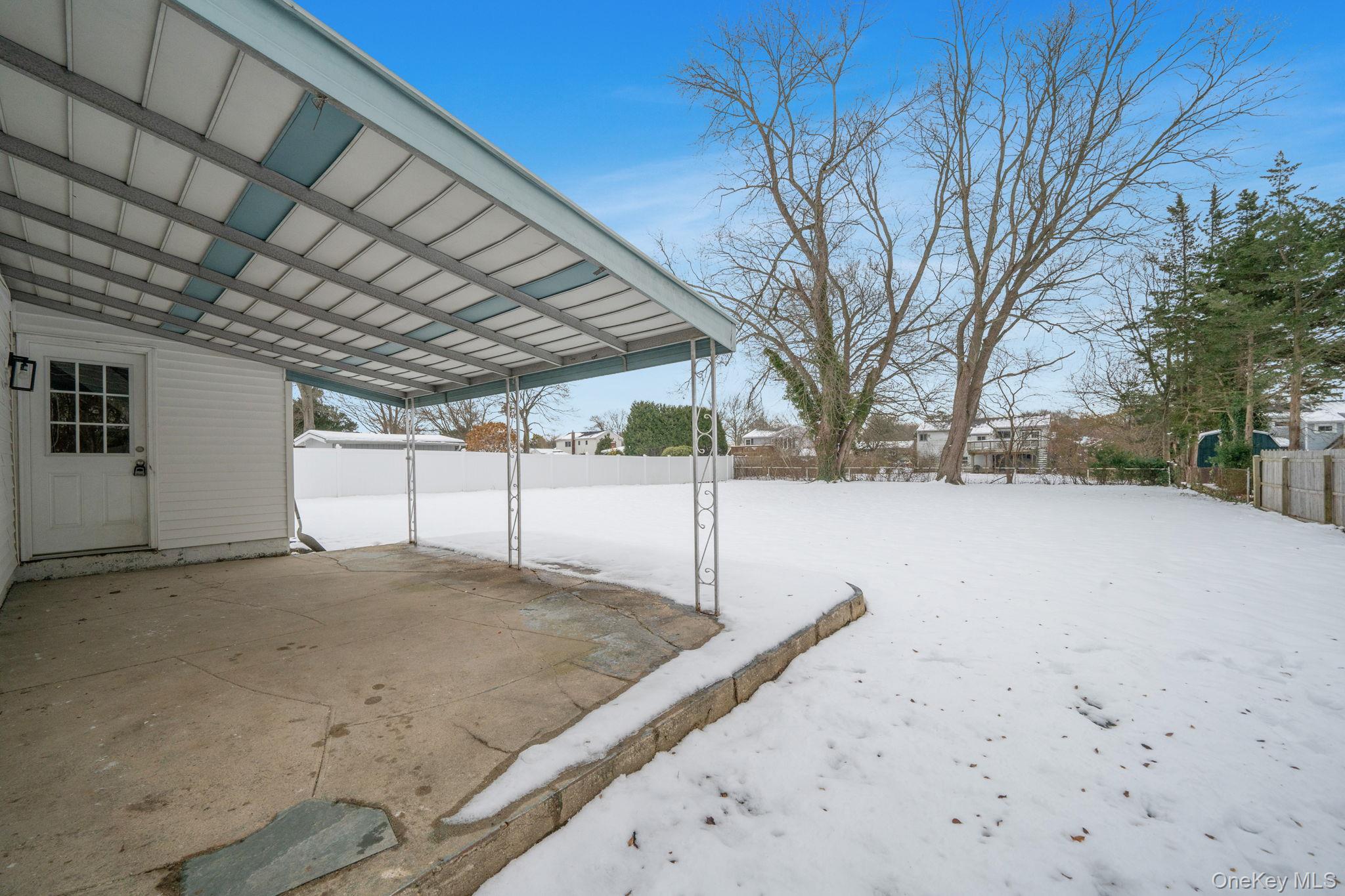 #11 photo, 104 Harrisburg Street, Bay Shore , NY 11706