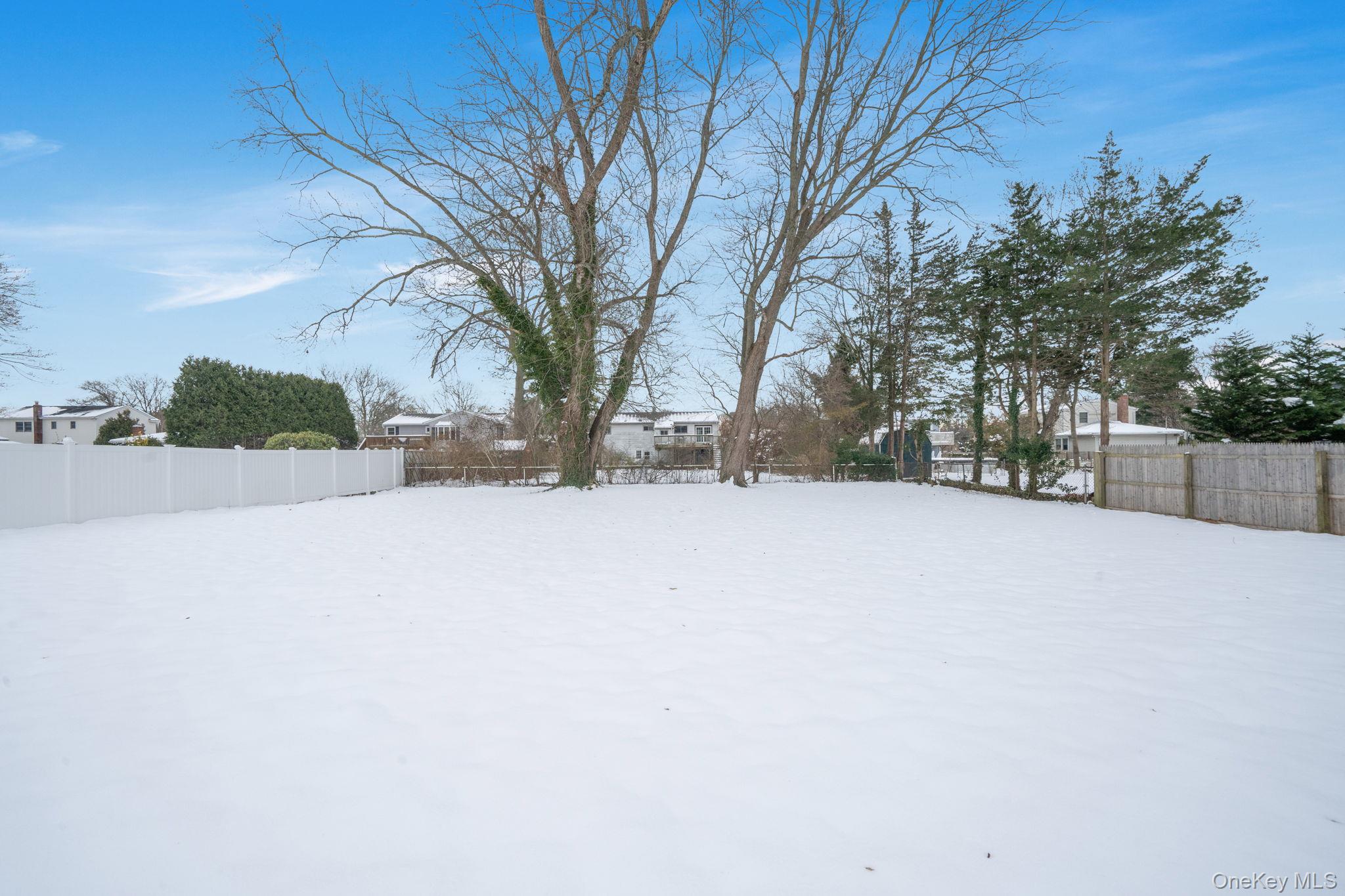 #12 photo, 104 Harrisburg Street, Bay Shore , NY 11706