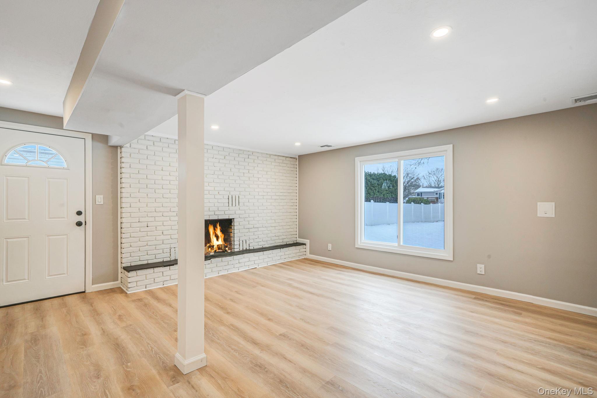 #20 photo, 104 Harrisburg Street, Bay Shore , NY 11706