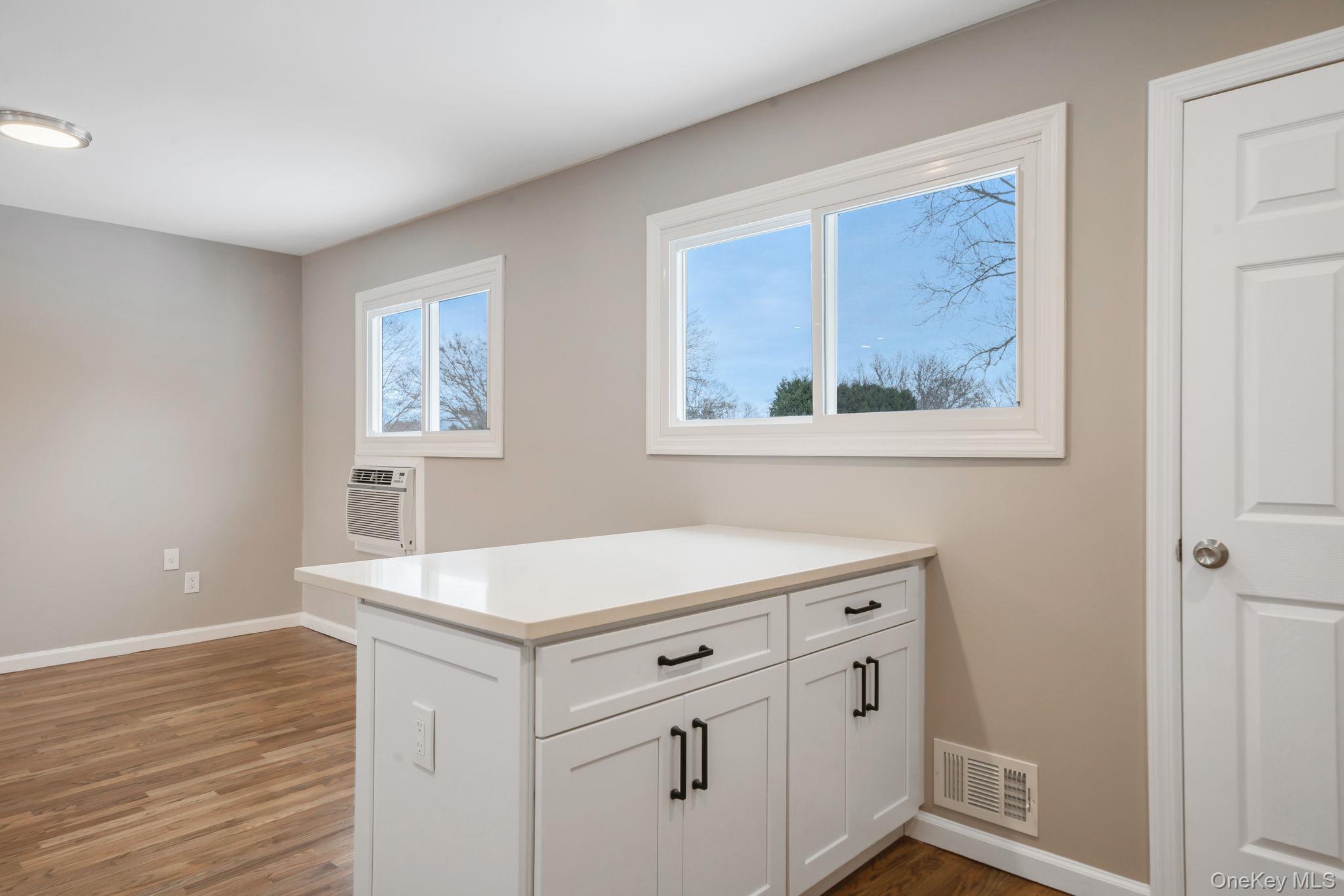 #8 photo, 104 Harrisburg Street, Bay Shore , NY 11706