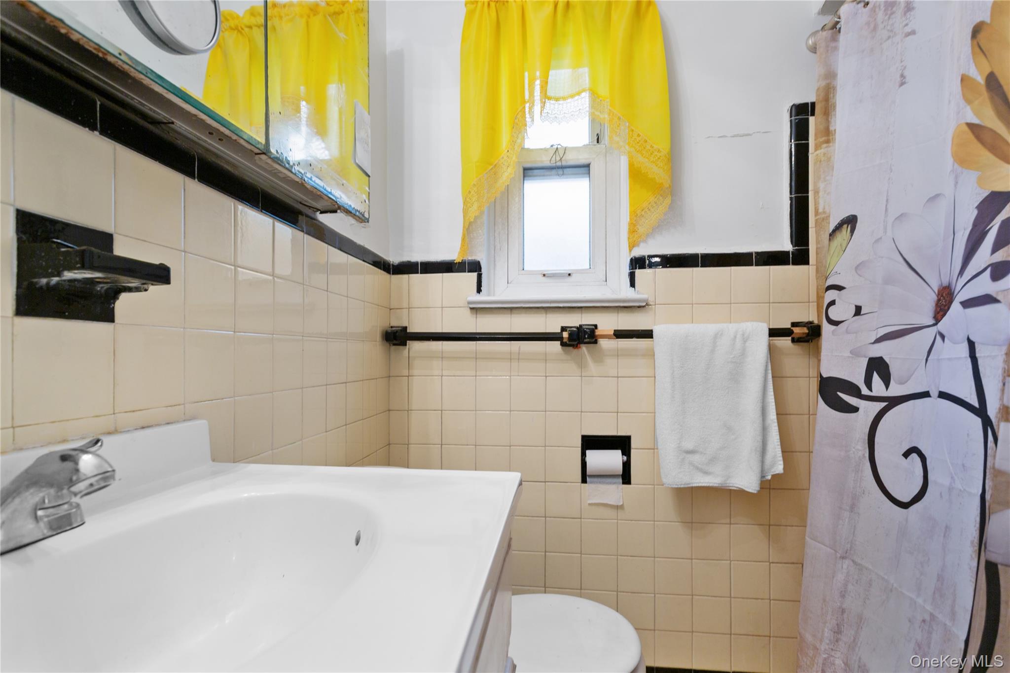 #12 photo, 115110 232nd Street, Cambria Heights , NY 11411