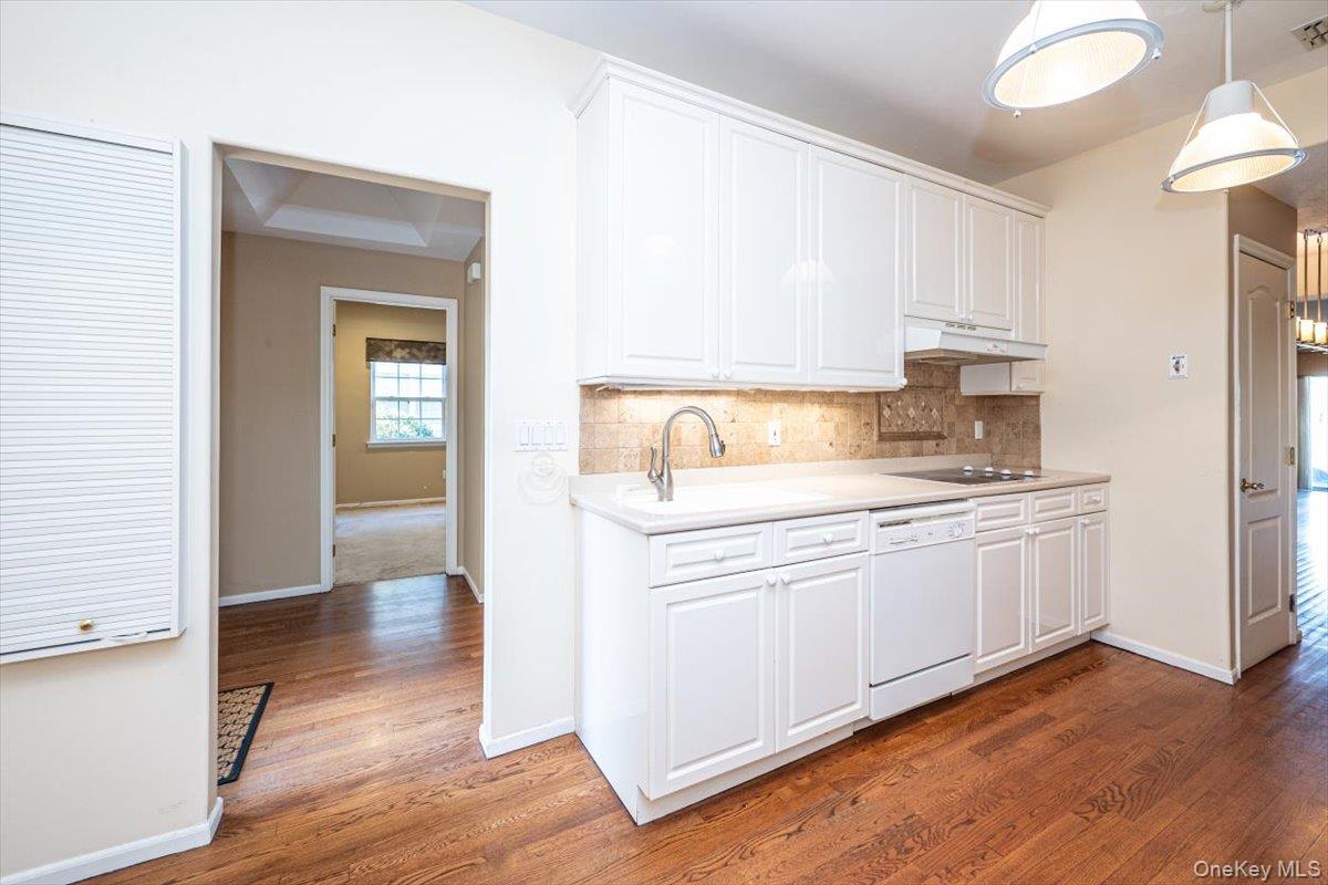 #11 photo, 97 Windwatch Drive, সাফোক কাউন্টি Hauppauge , NY 11788