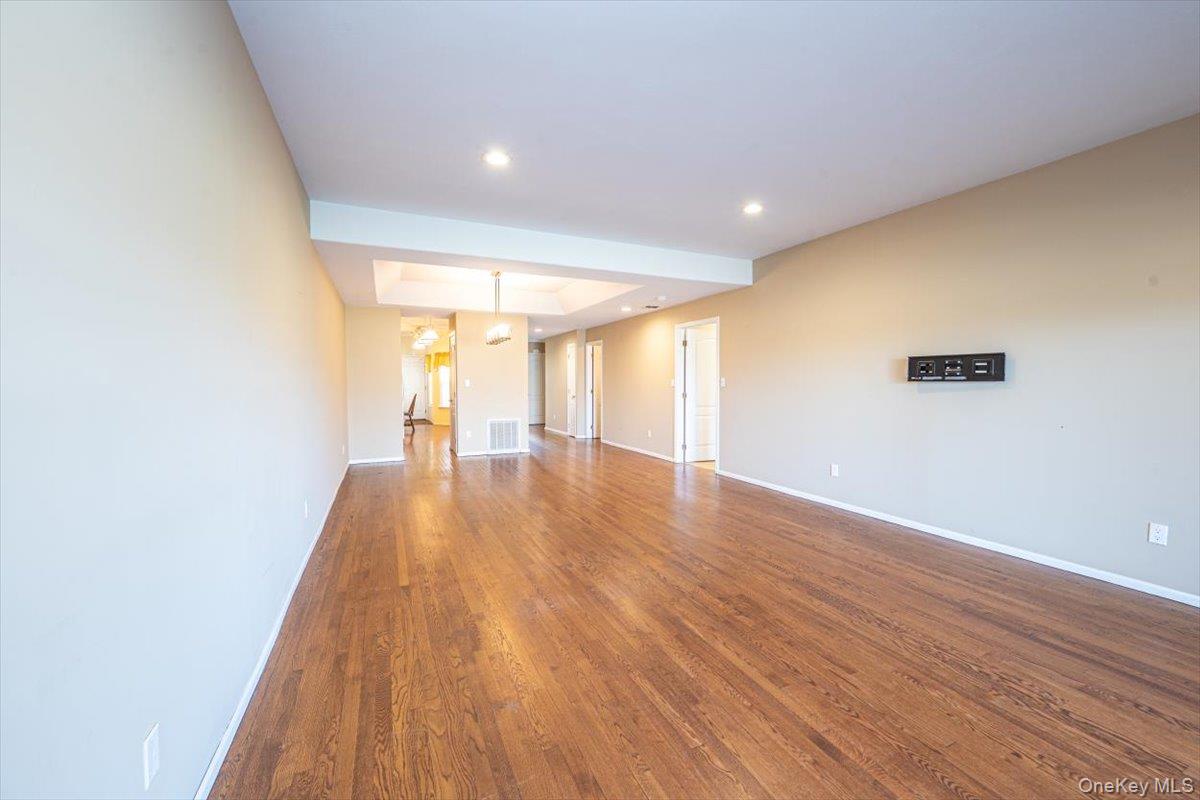 #18 photo, 97 Windwatch Drive, সাফোক কাউন্টি Hauppauge , NY 11788