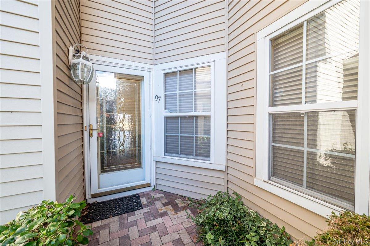 #3 photo, 97 Windwatch Drive, সাফোক কাউন্টি Hauppauge , NY 11788