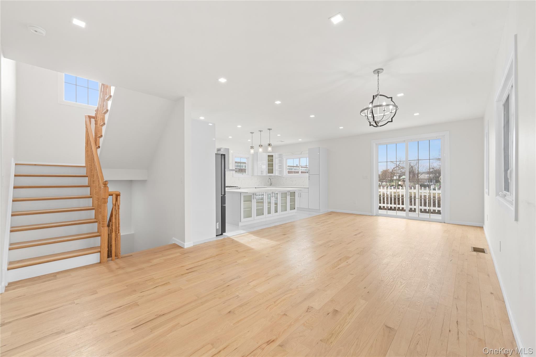 #3 photo, 383 Franklin Avenue, Hewlett , NY 11557