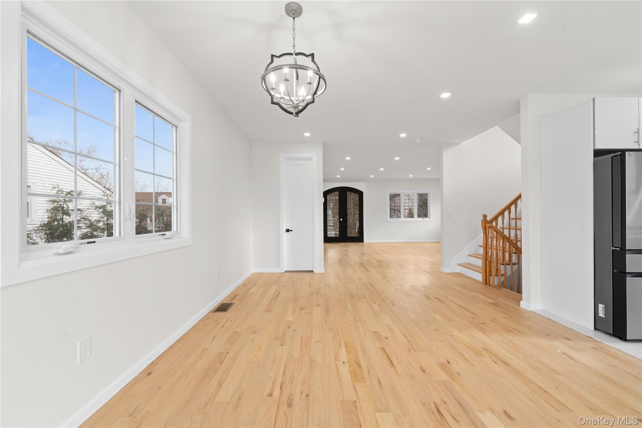 #6 photo, 383 Franklin Avenue, Hewlett , NY 11557